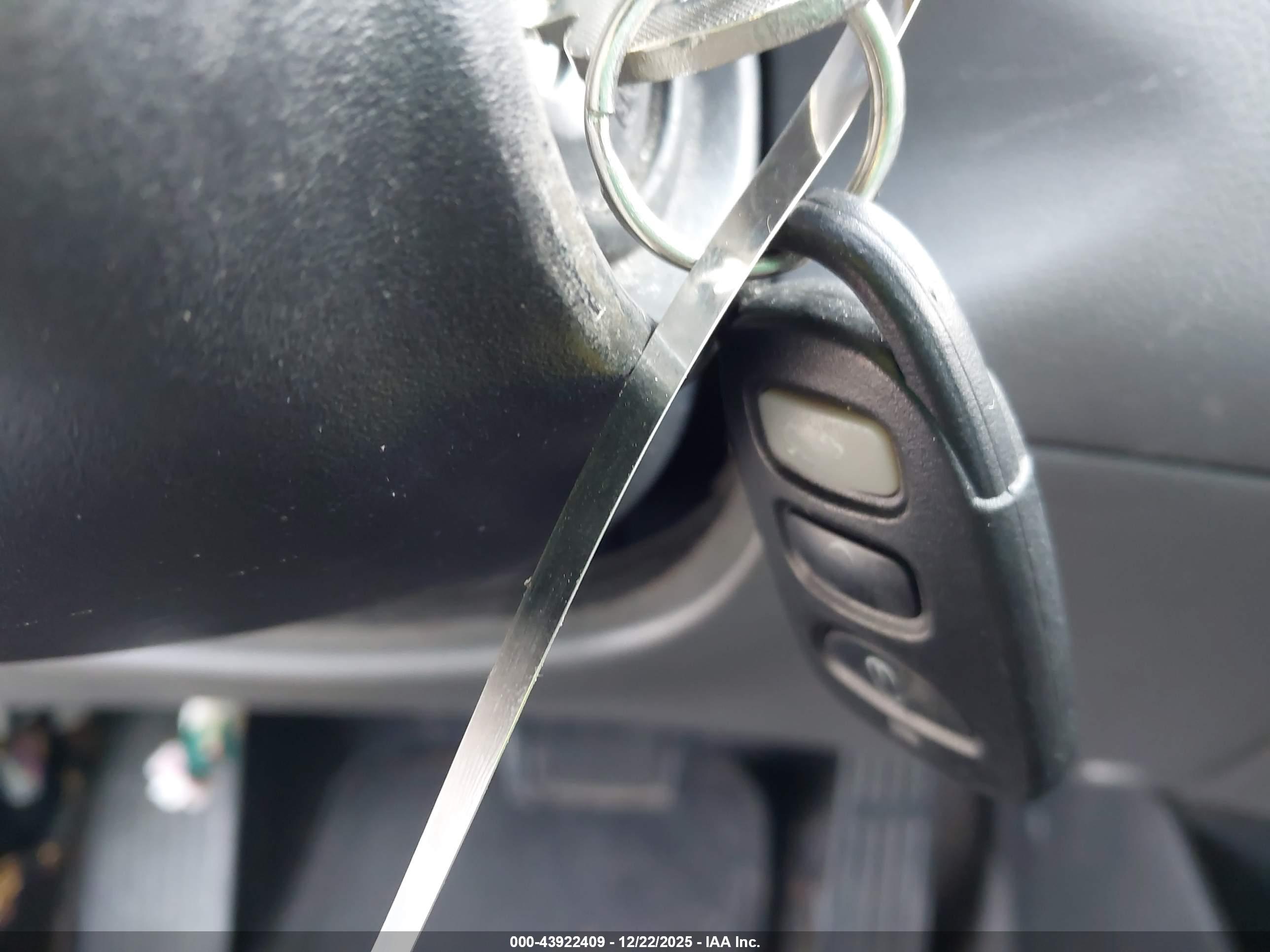 HYUNDAI ELANTRA image 11