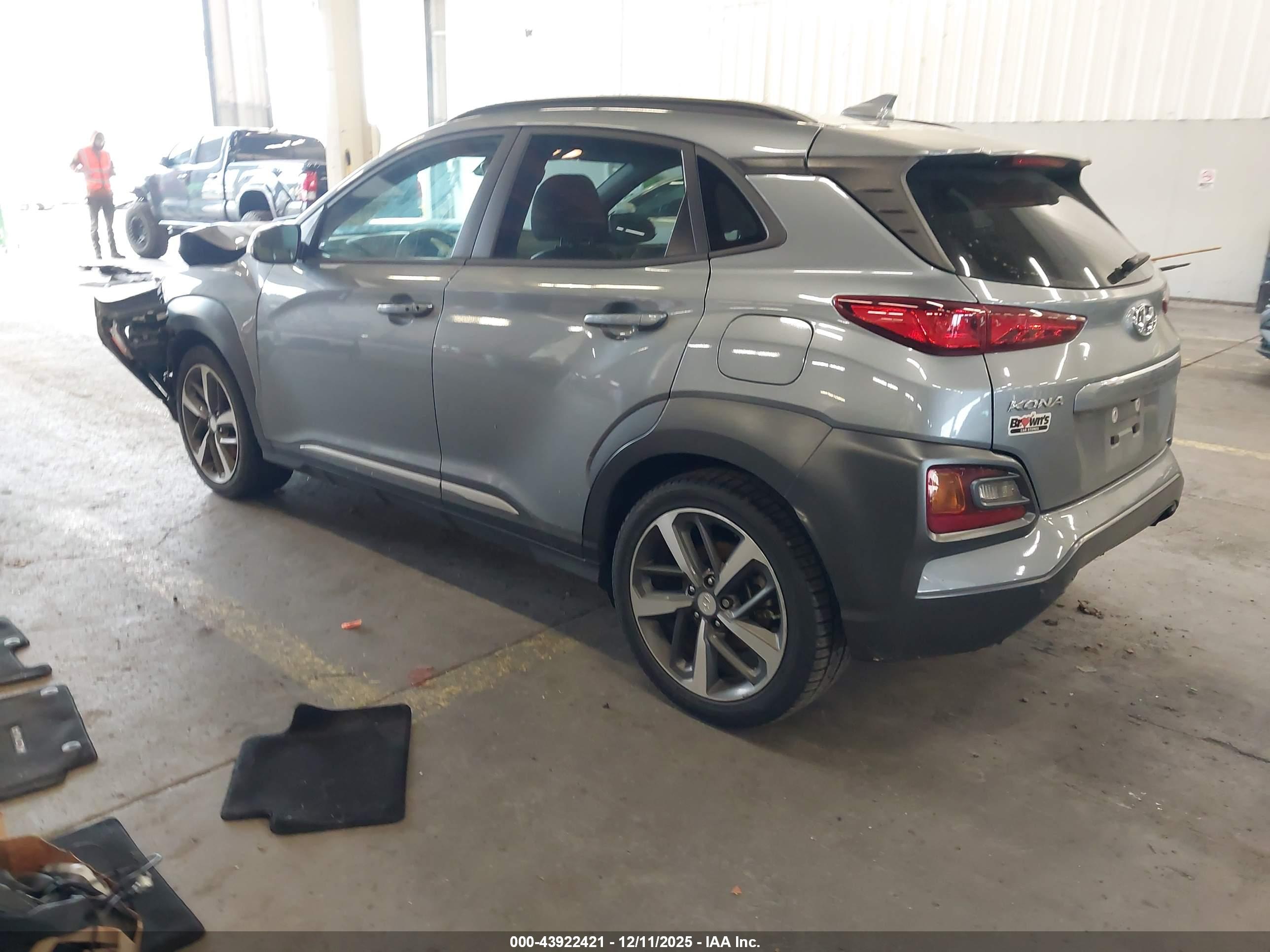HYUNDAI KONA image 3
