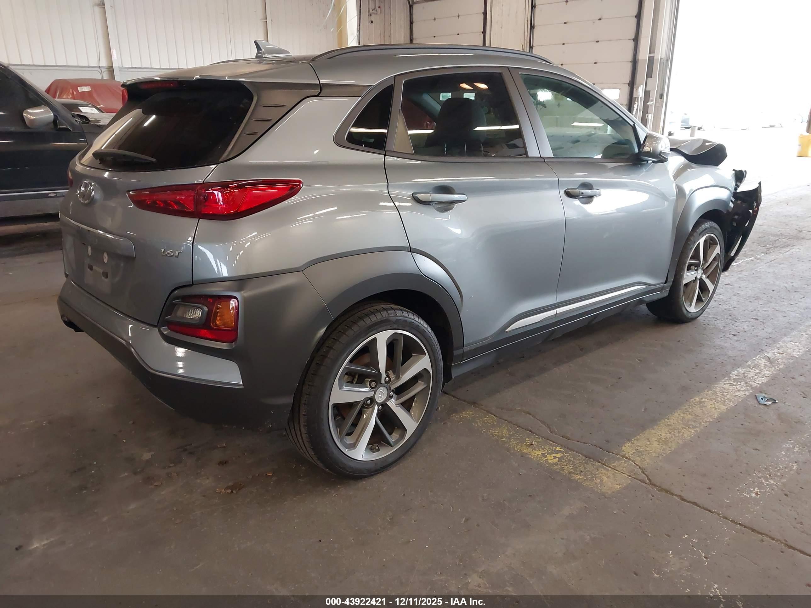 HYUNDAI KONA image 4