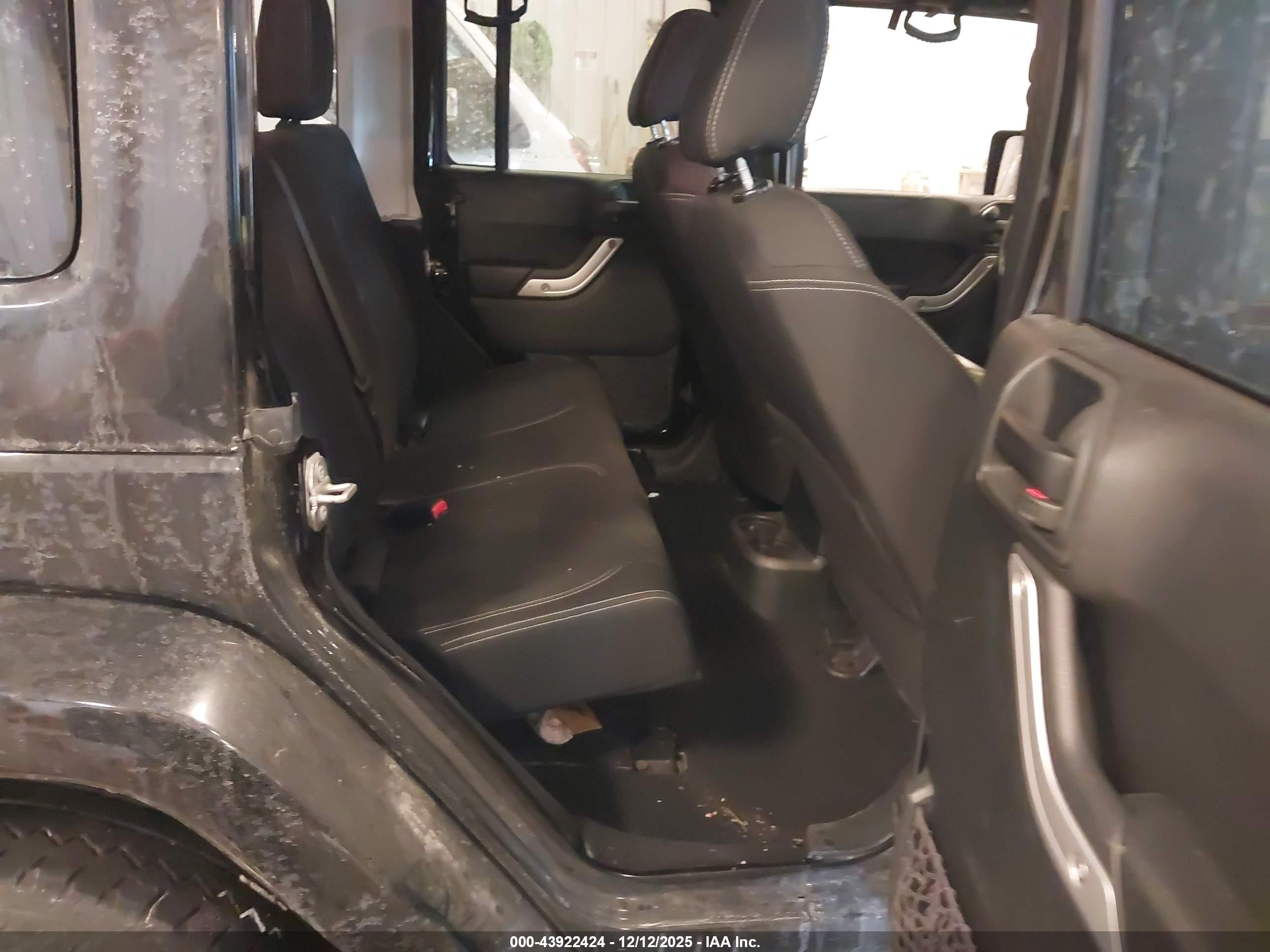 JEEP WRANGLER image 8