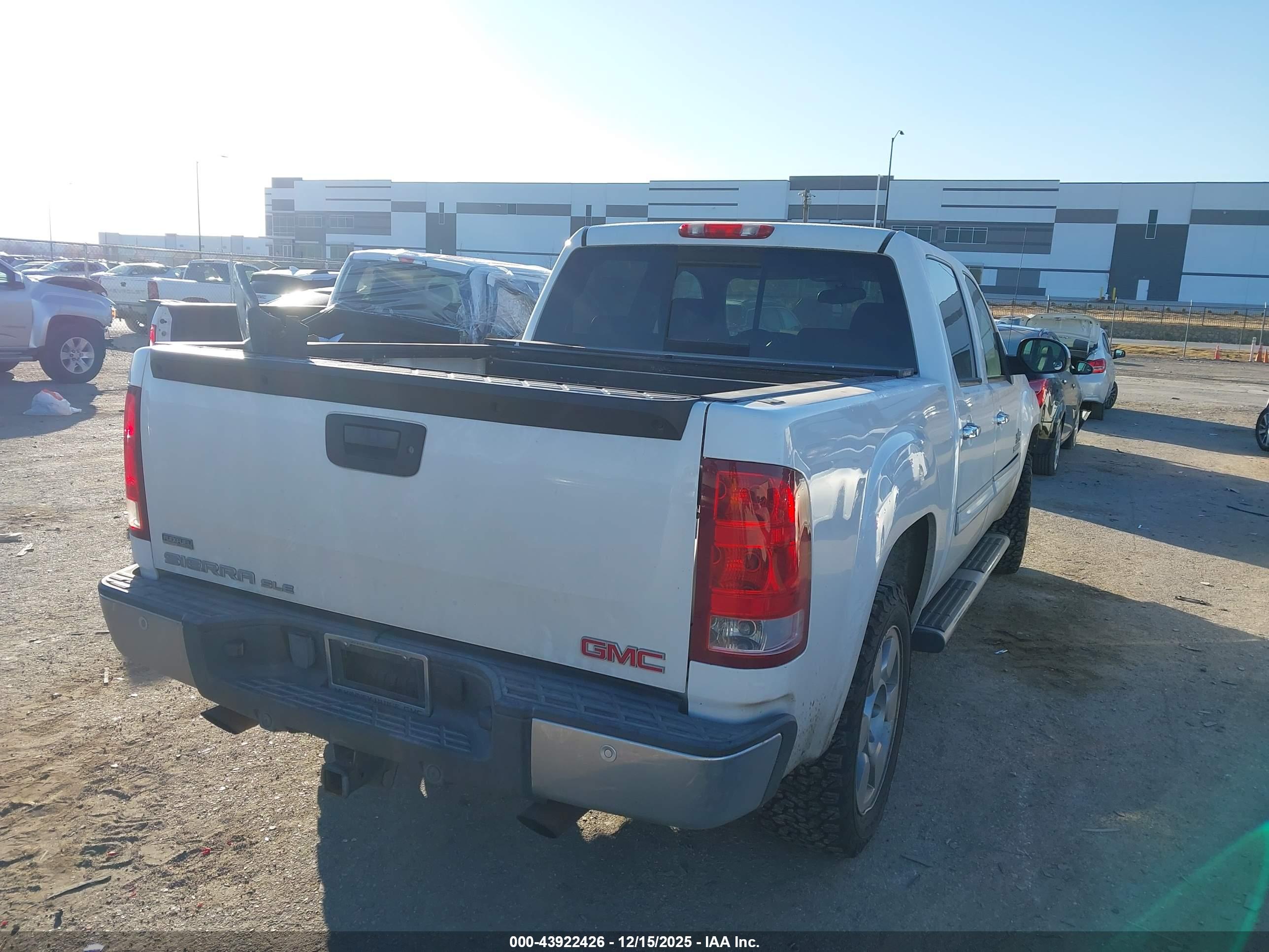 GMC SIERRA image 4