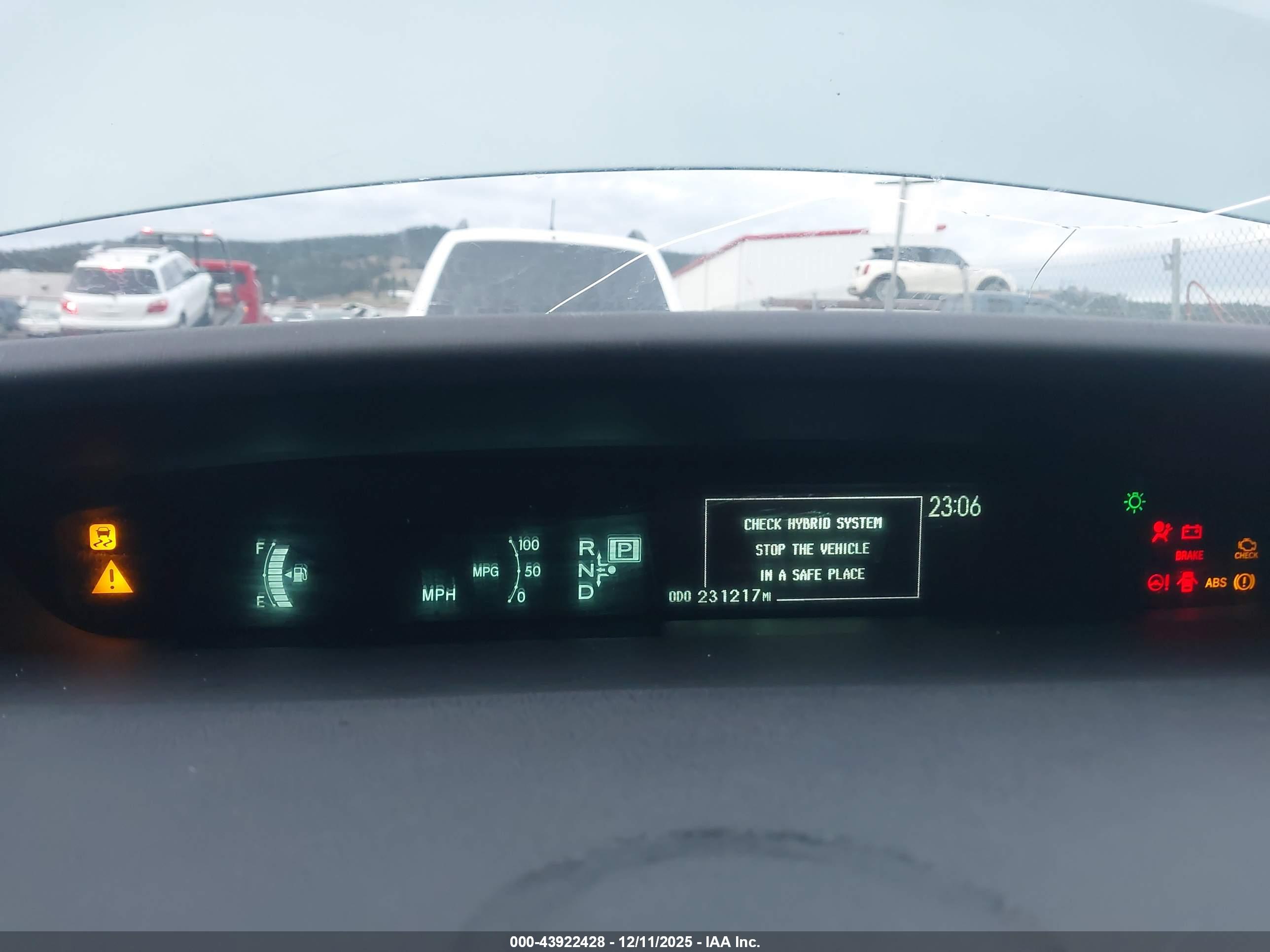 TOYOTA PRIUS image 7