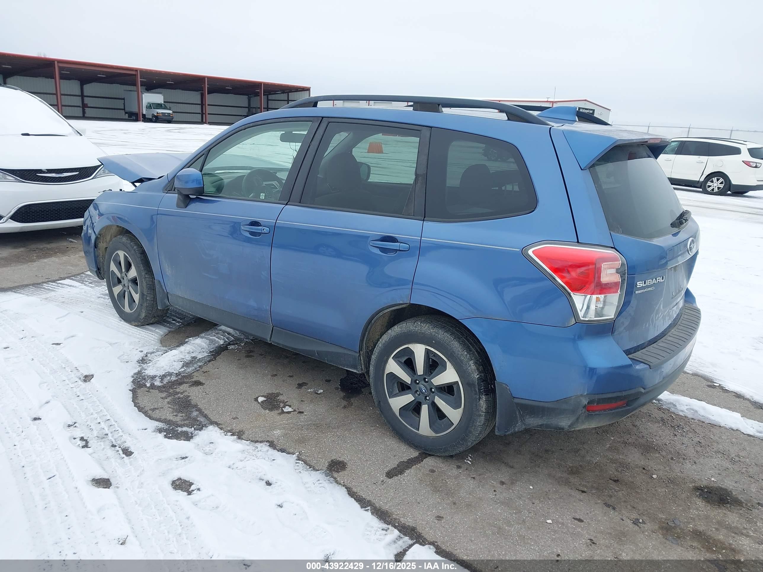 SUBARU FORESTER image 3