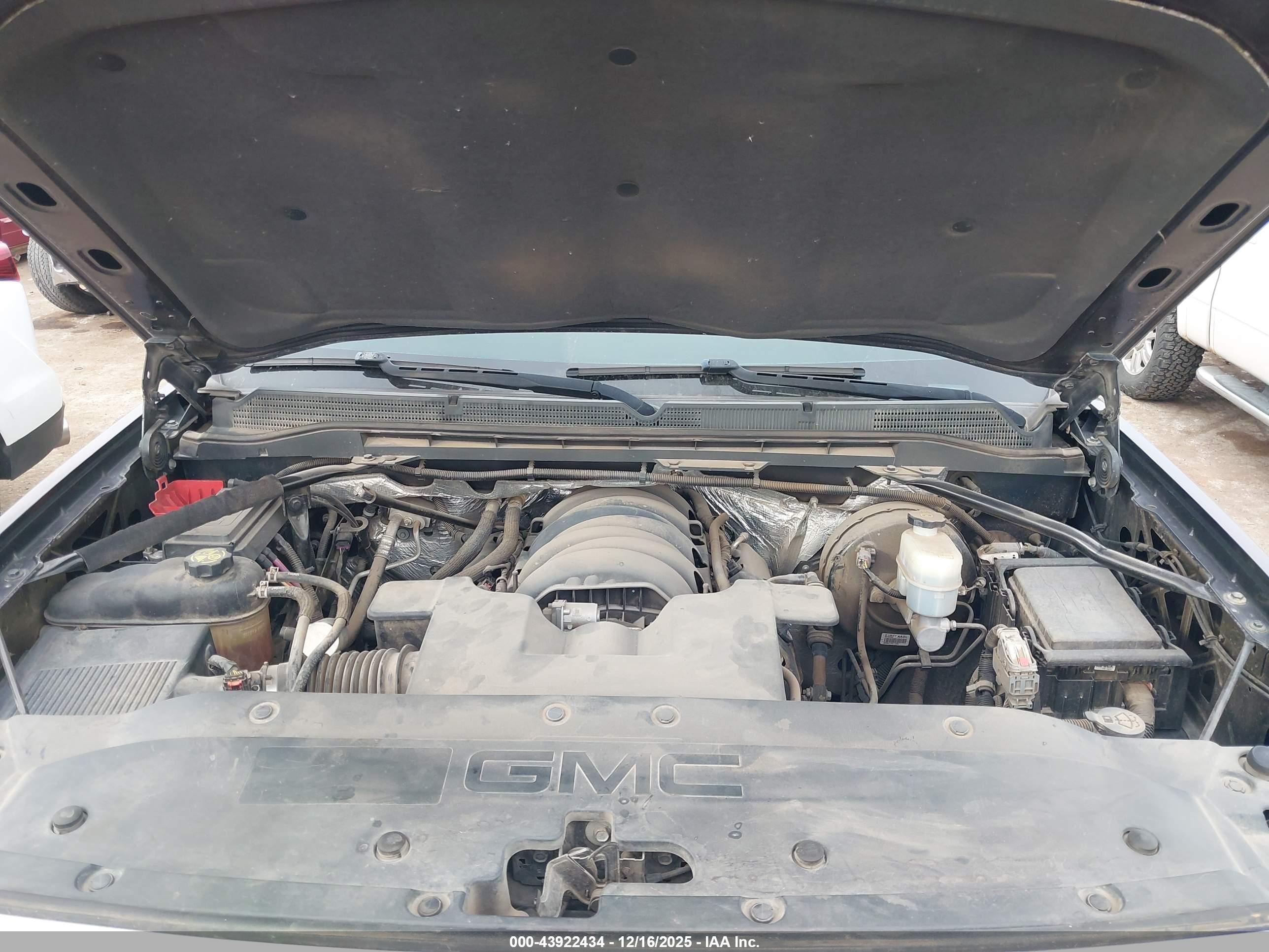 GMC SIERRA image 10