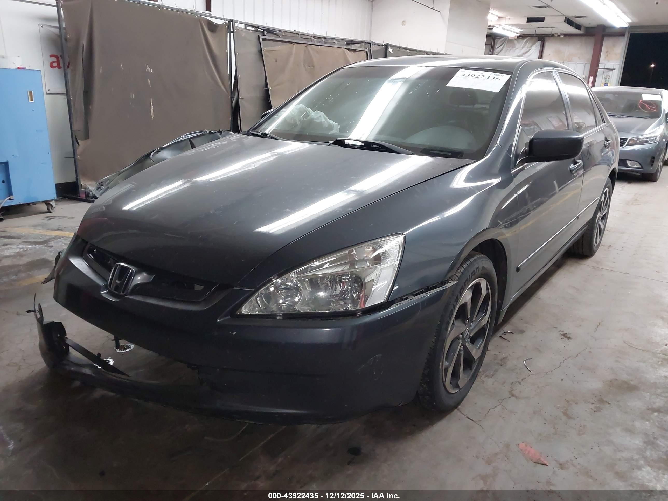 HONDA ACCORD image 2