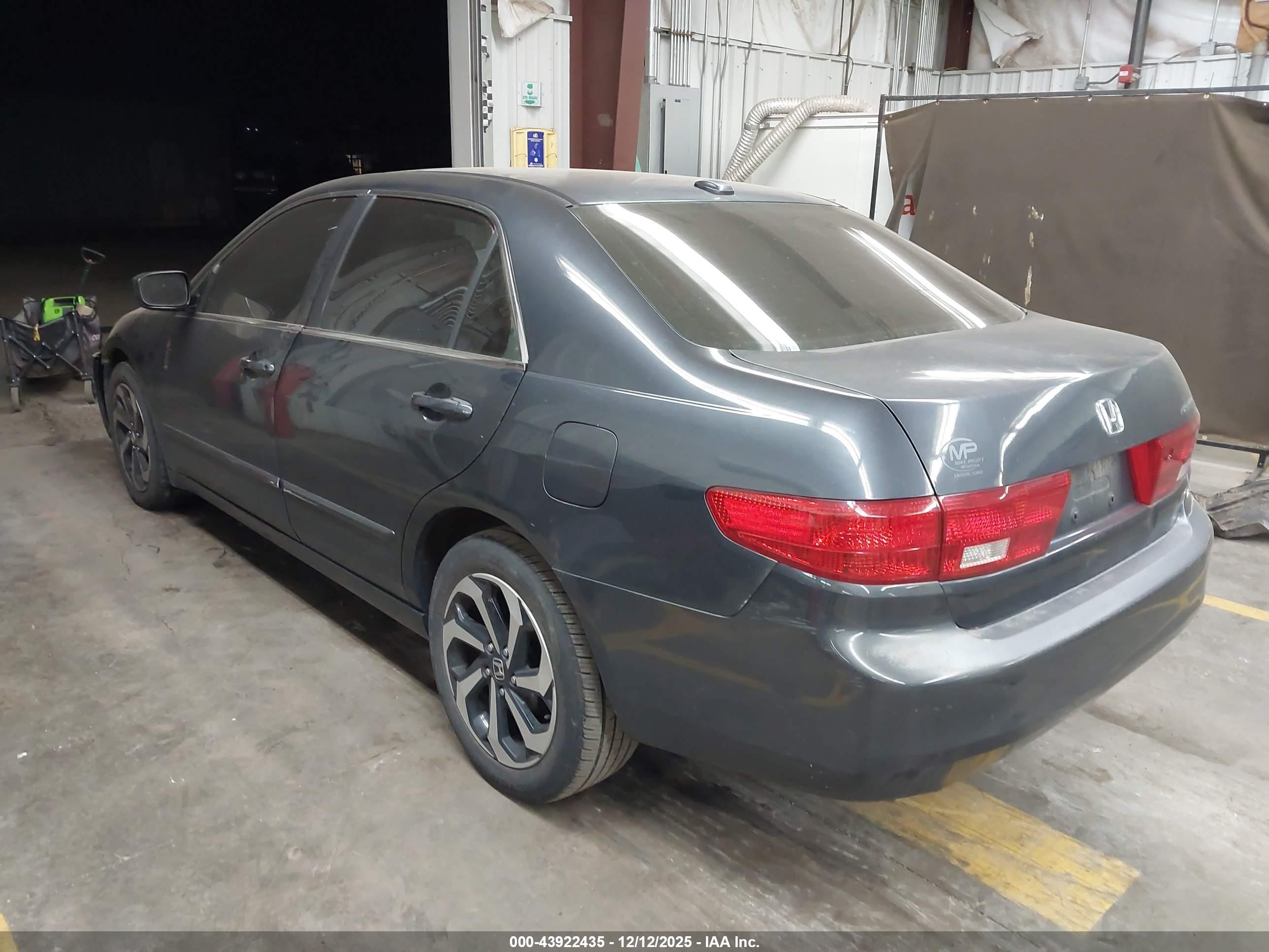 HONDA ACCORD image 3