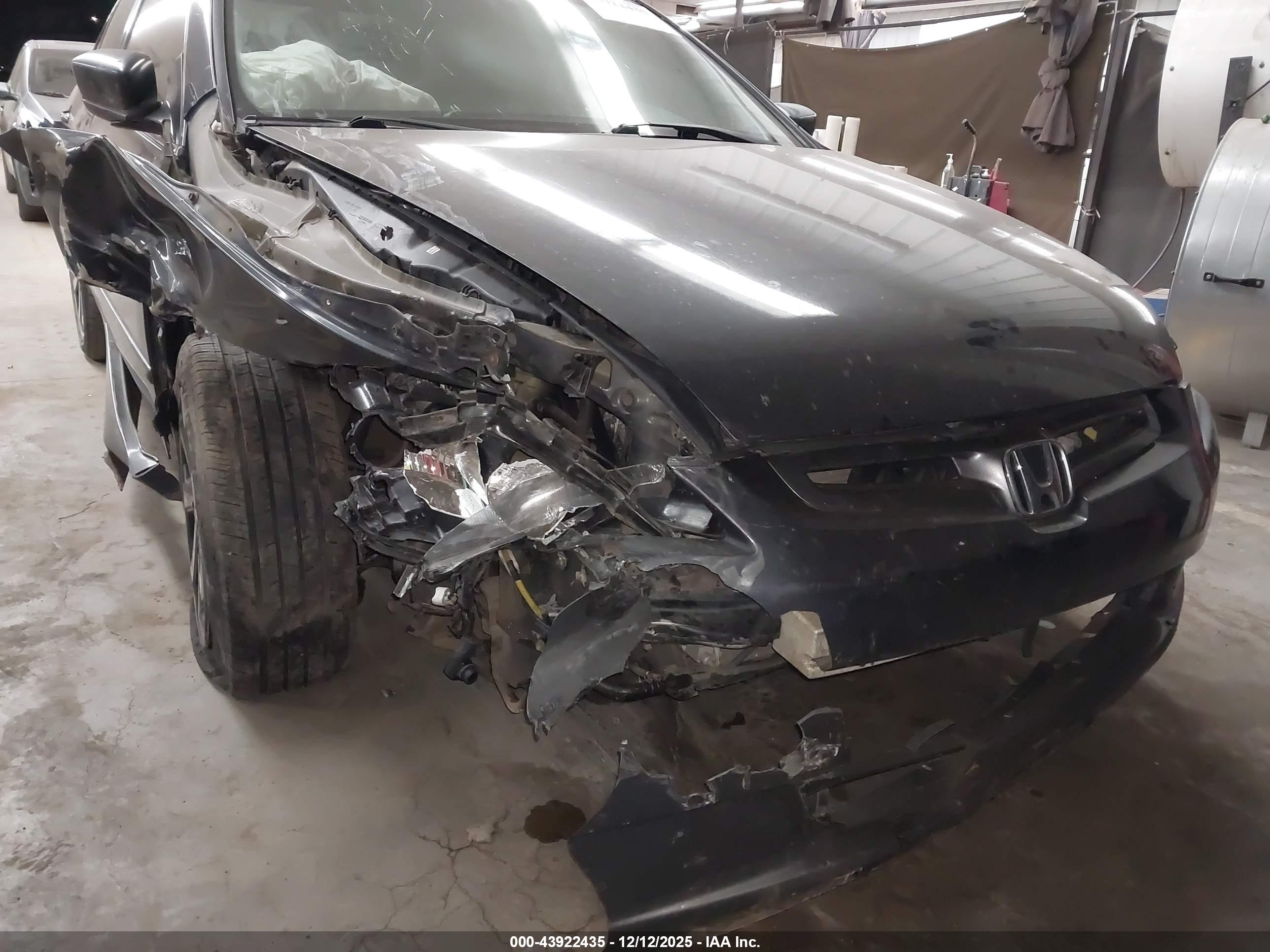 HONDA ACCORD image 6