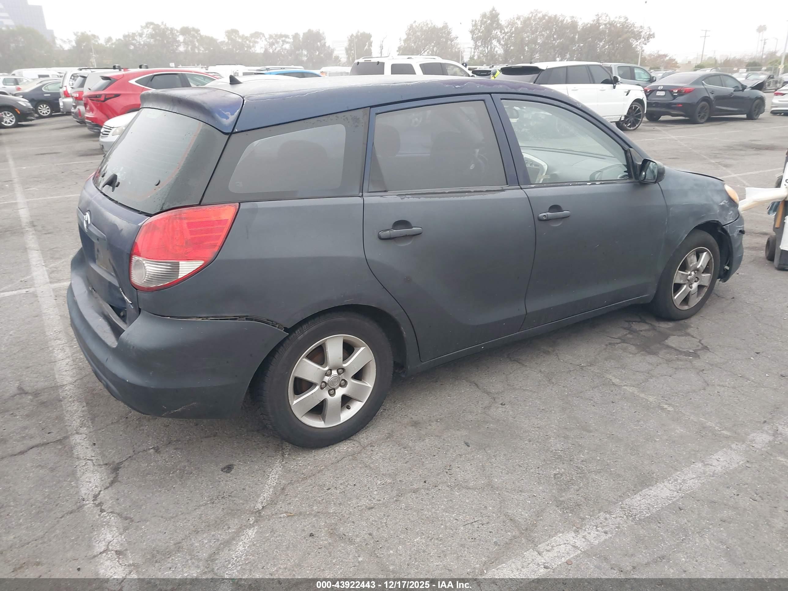 TOYOTA MATRIX image 4