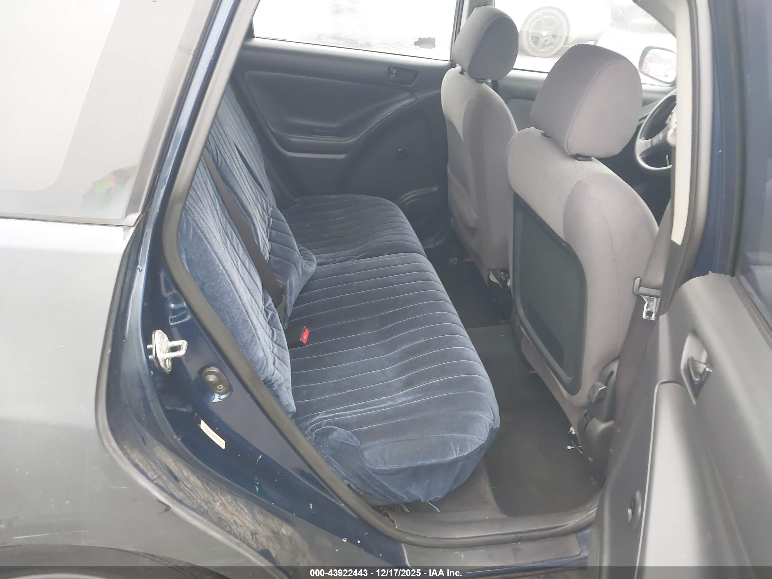 TOYOTA MATRIX image 8