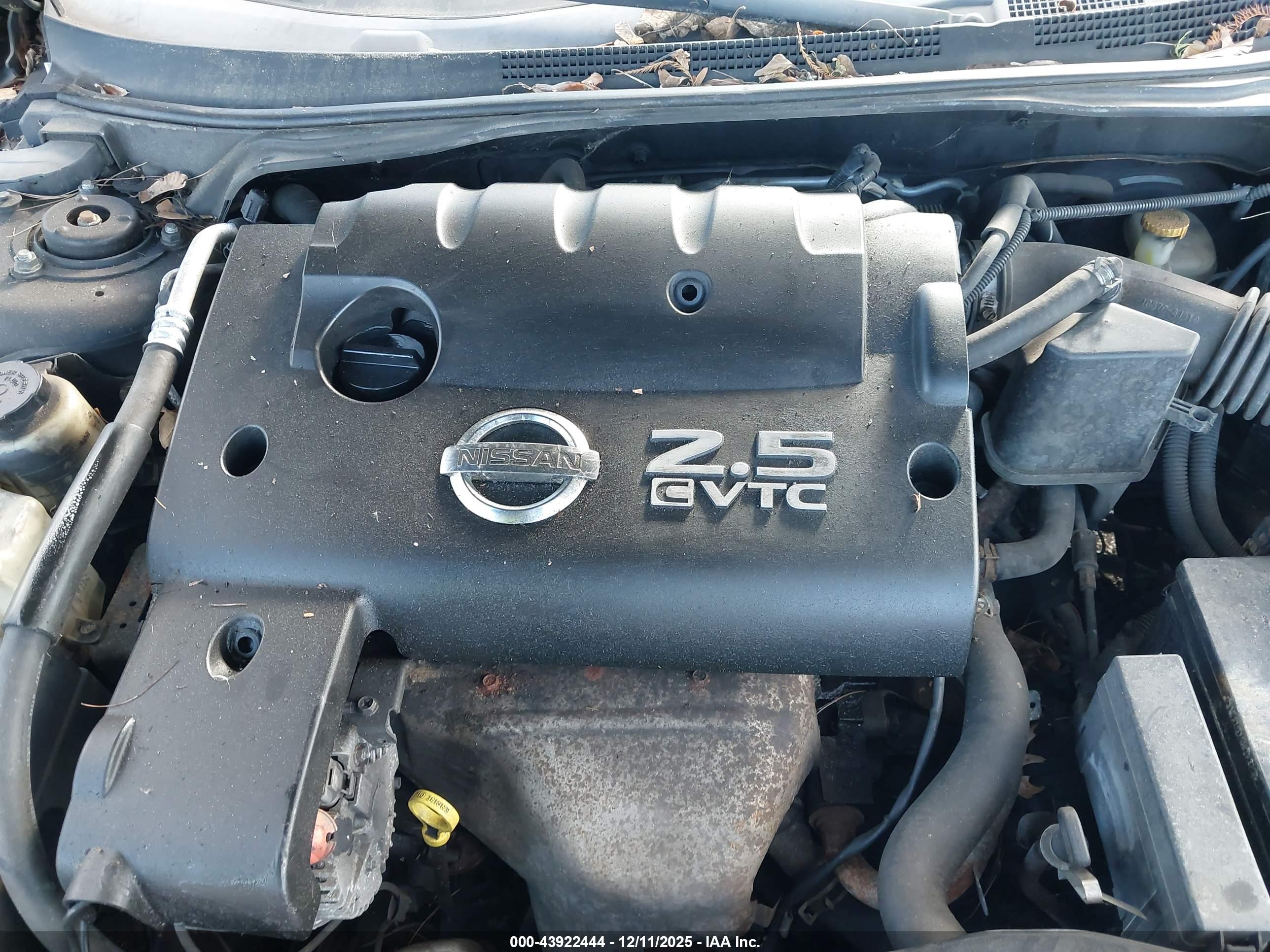 NISSAN ALTIMA image 10