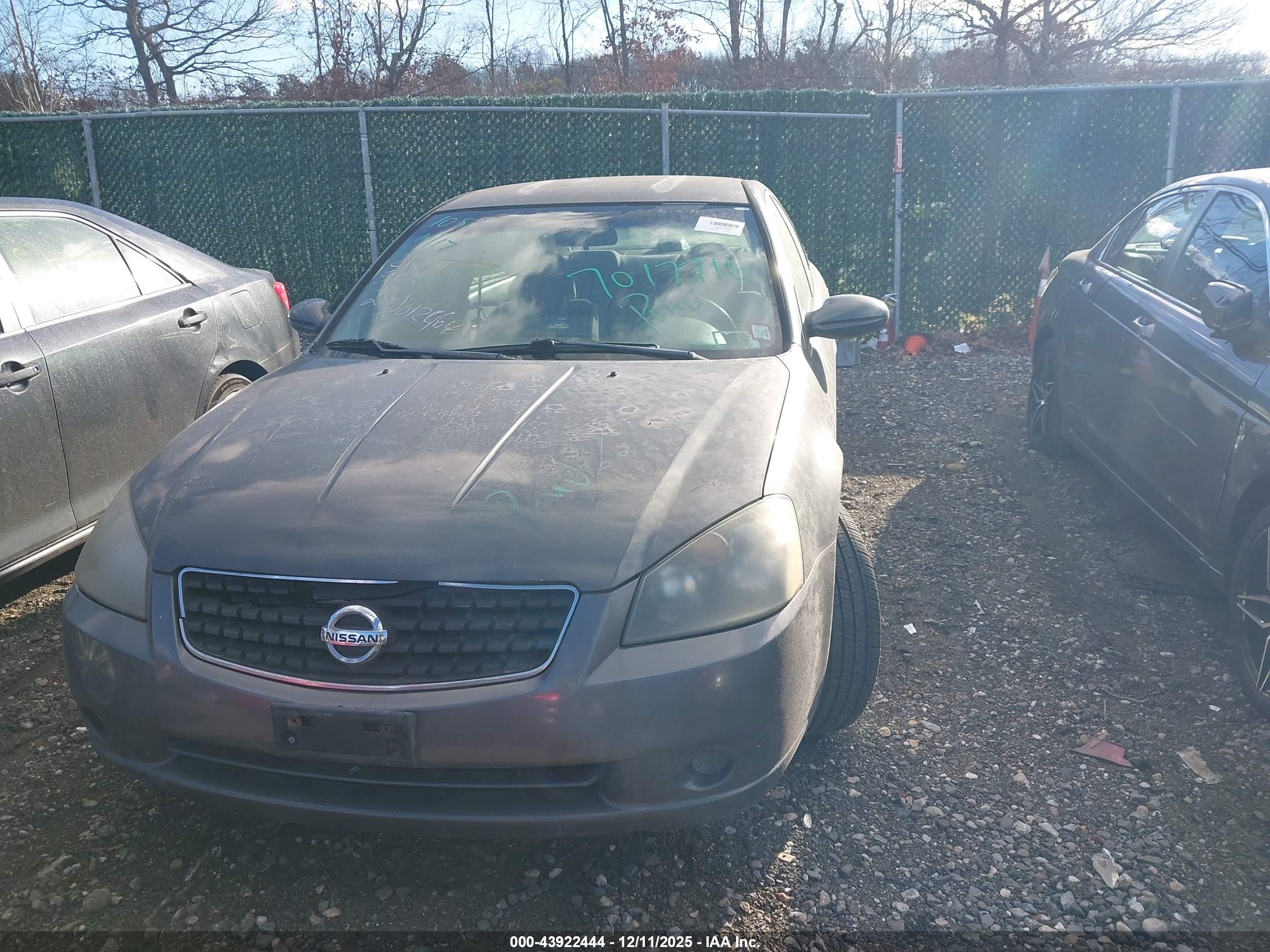 NISSAN ALTIMA image 6
