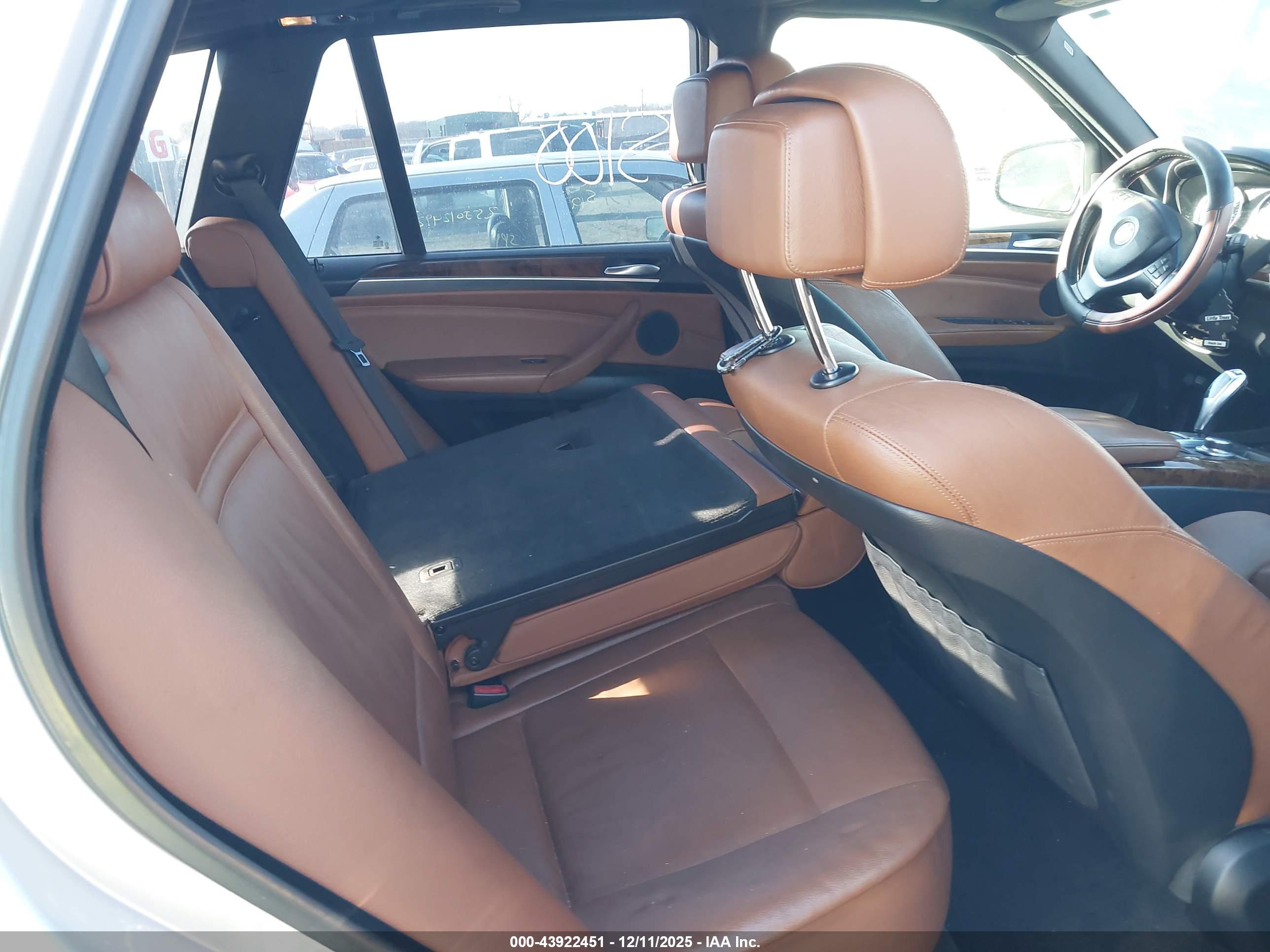 BMW X5 image 8
