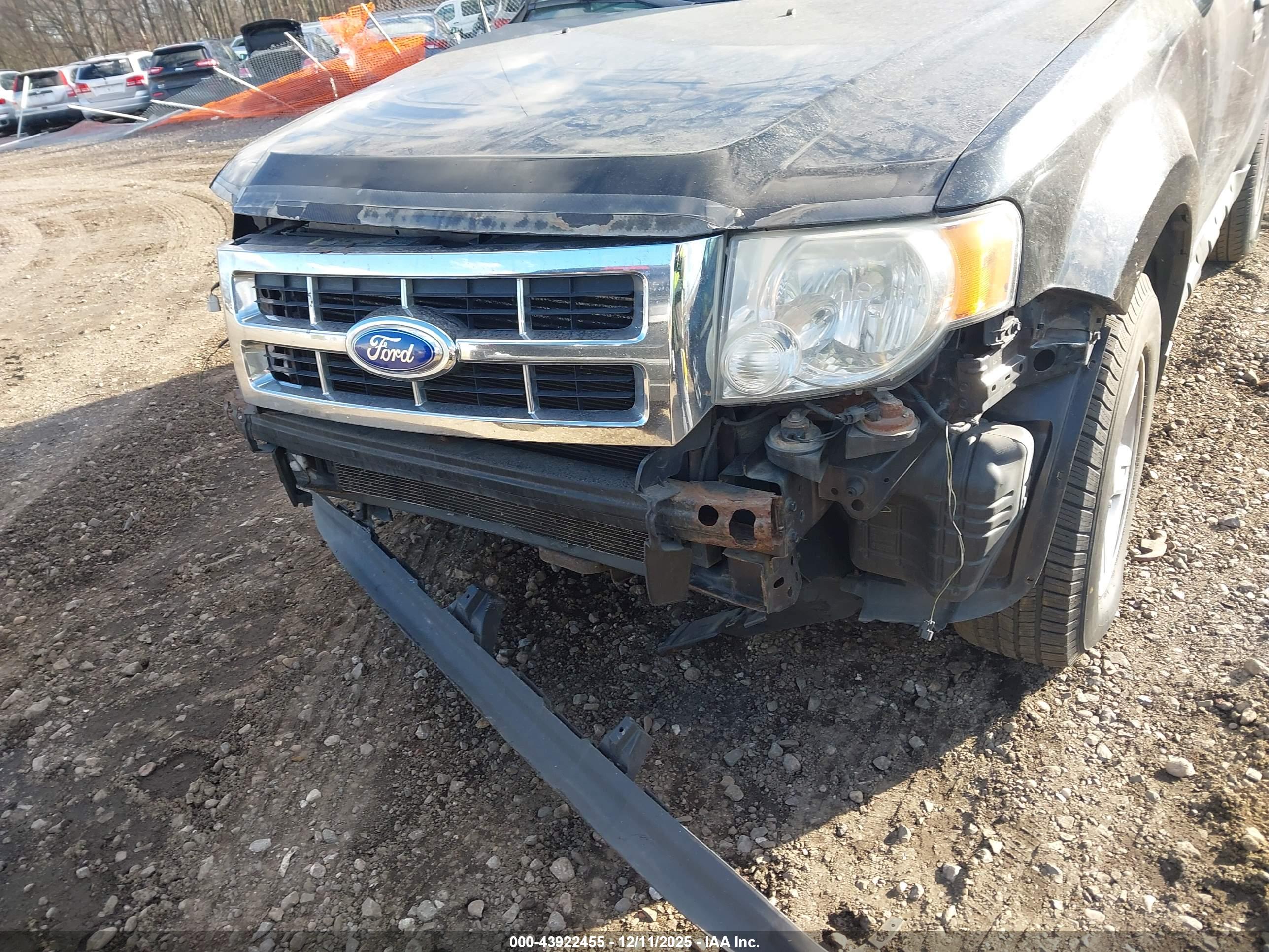 FORD ESCAPE image 6
