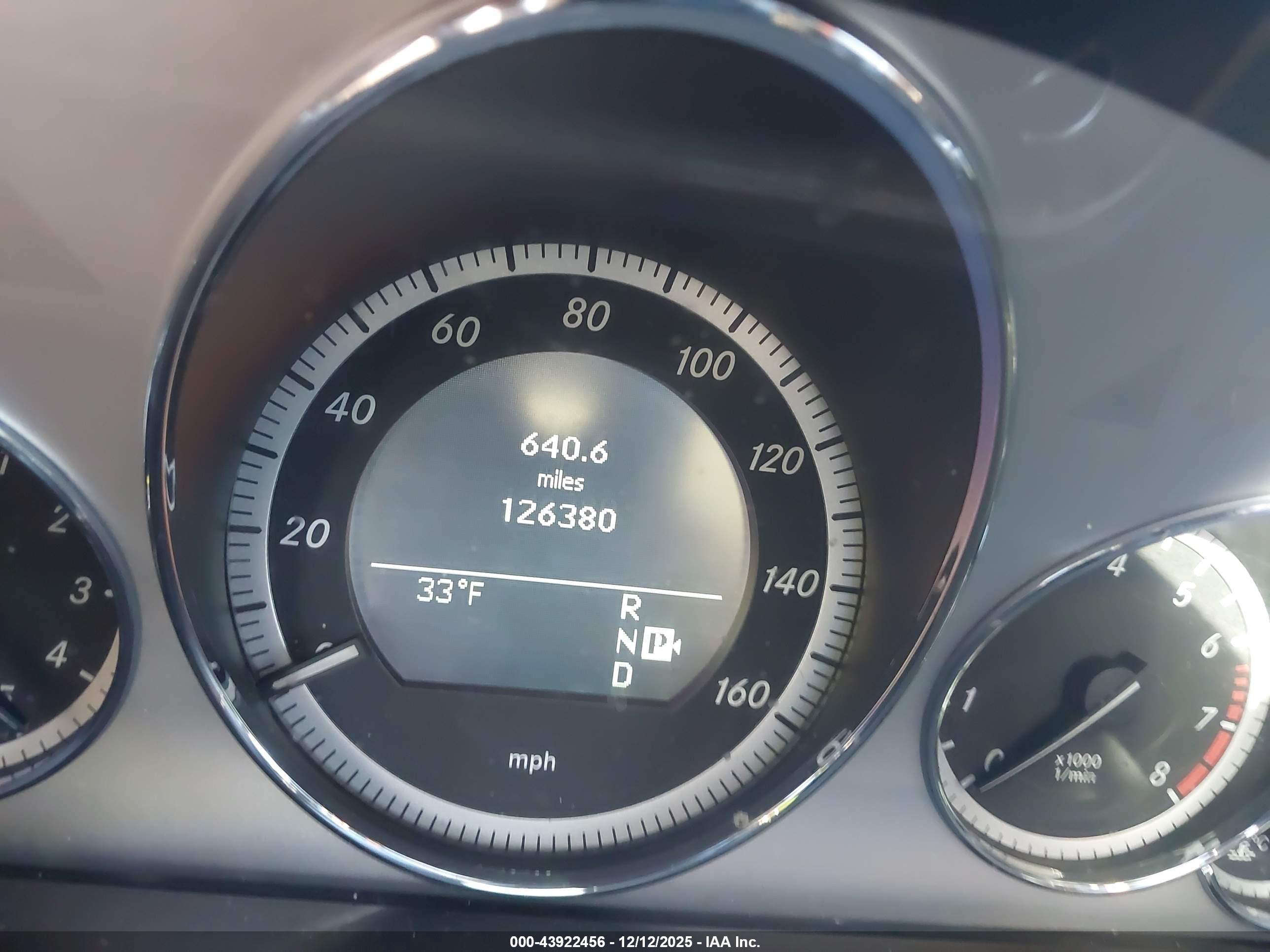 MERCEDES-BENZ E image 7
