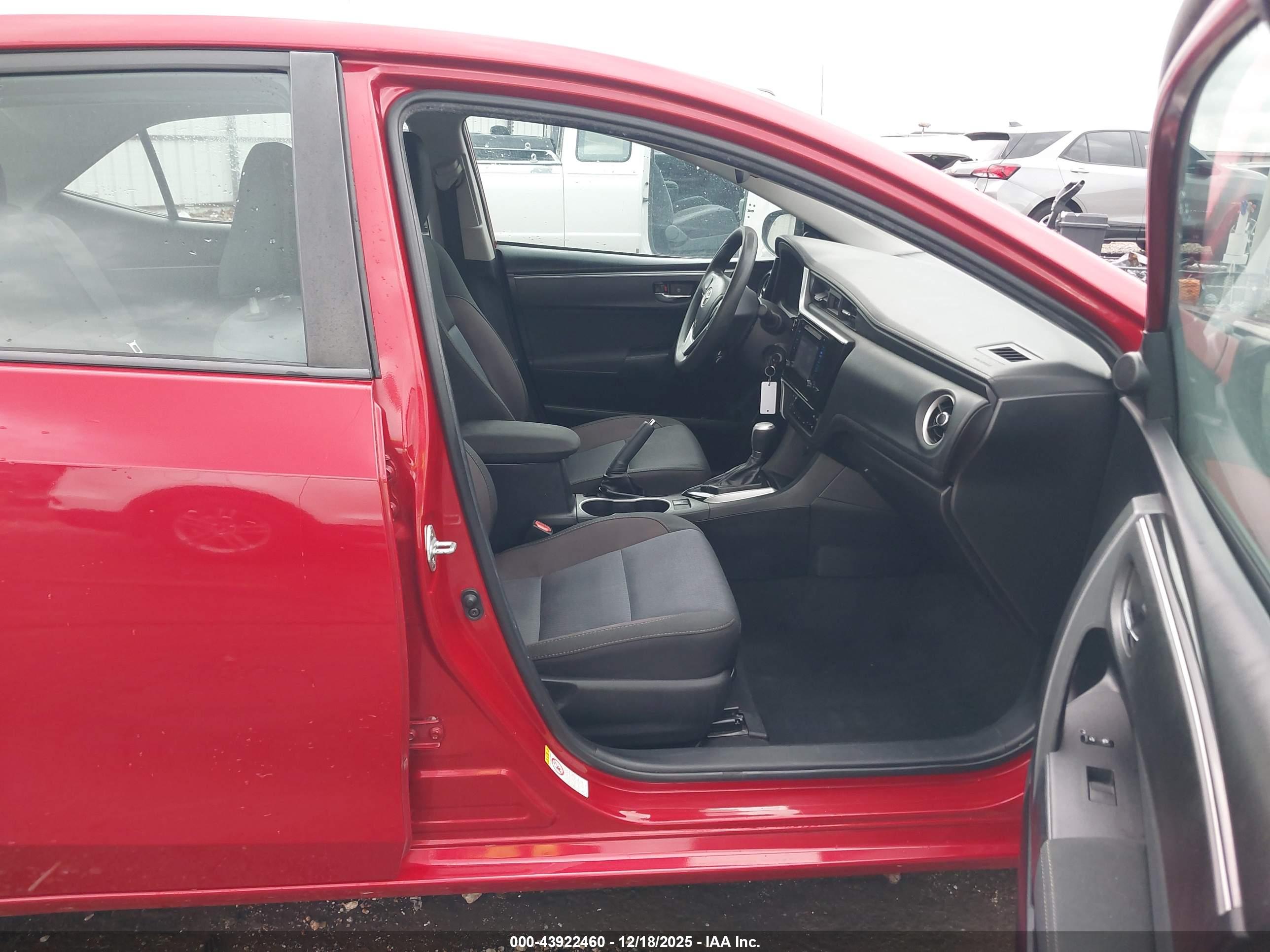 TOYOTA COROLLA image 5