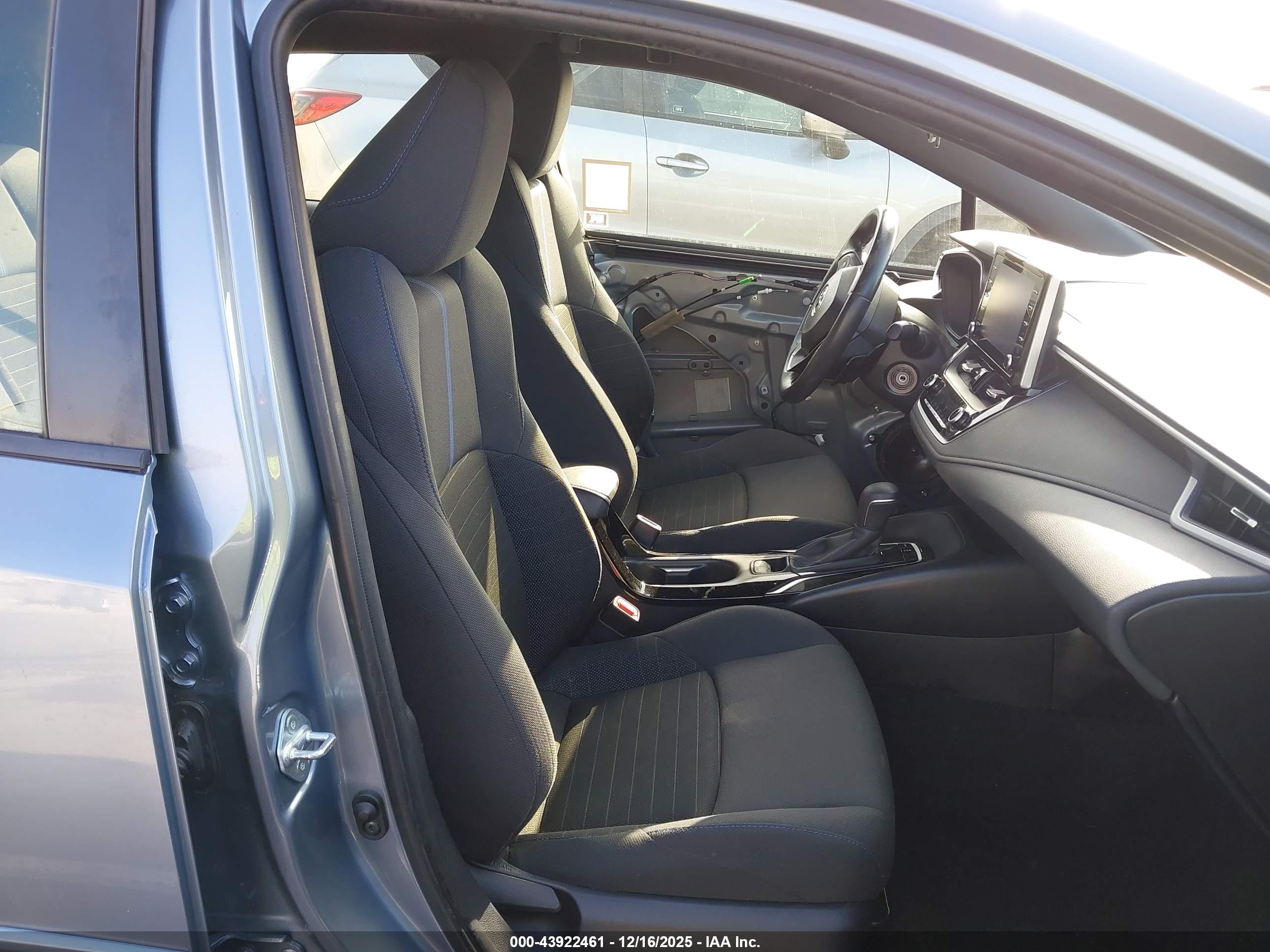 TOYOTA COROLLA image 5