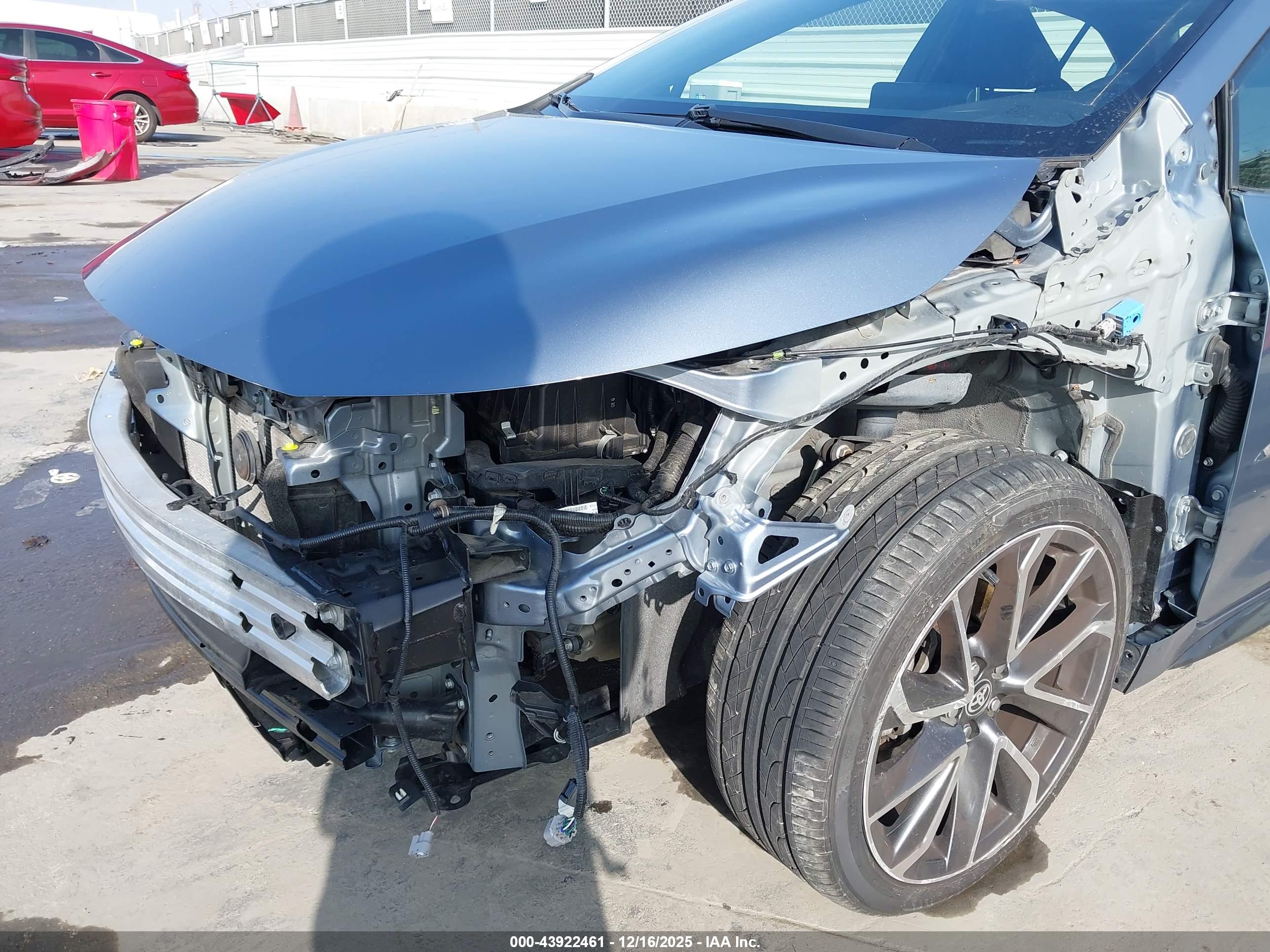 TOYOTA COROLLA image 6