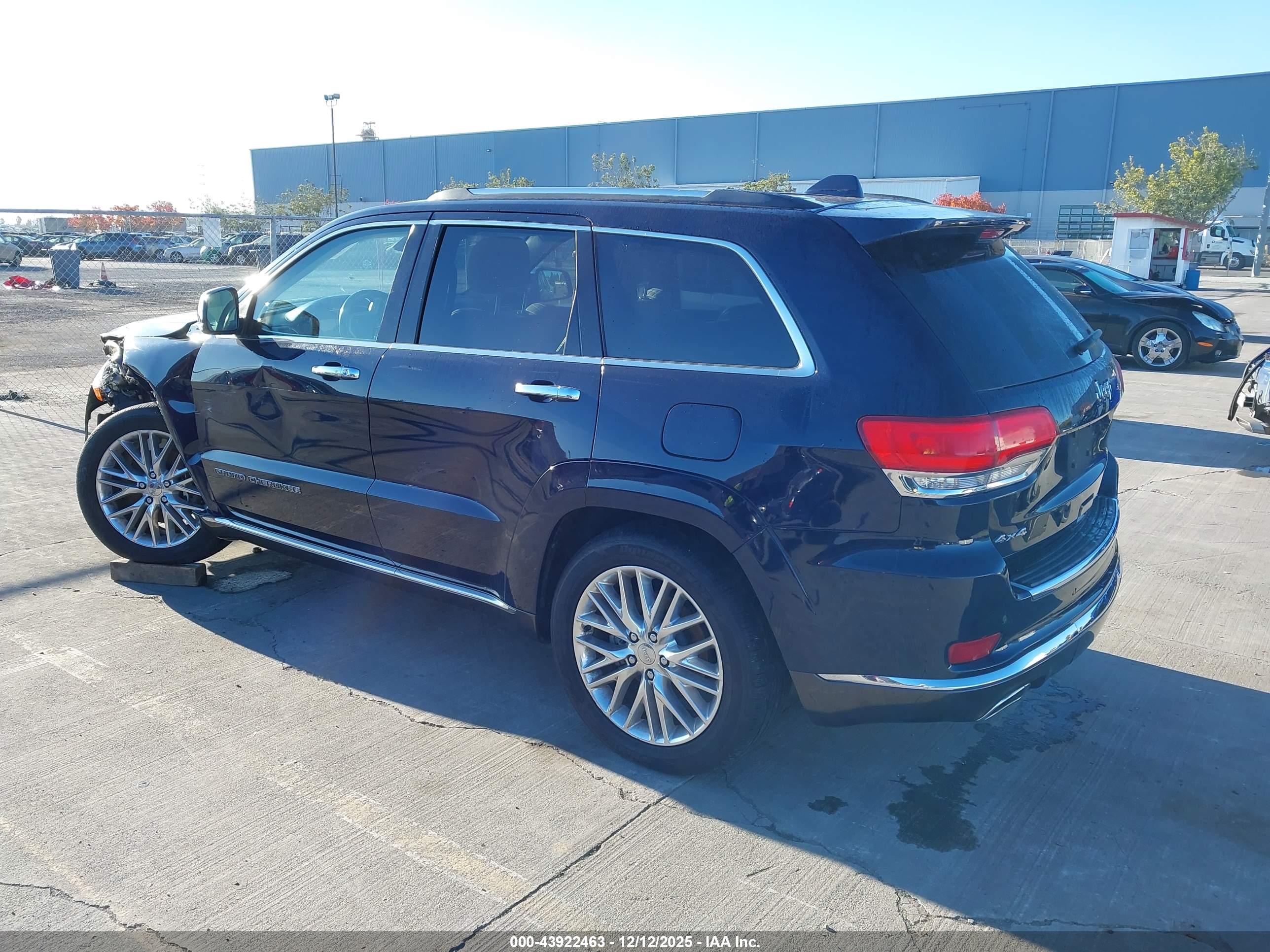JEEP GRAND image 3