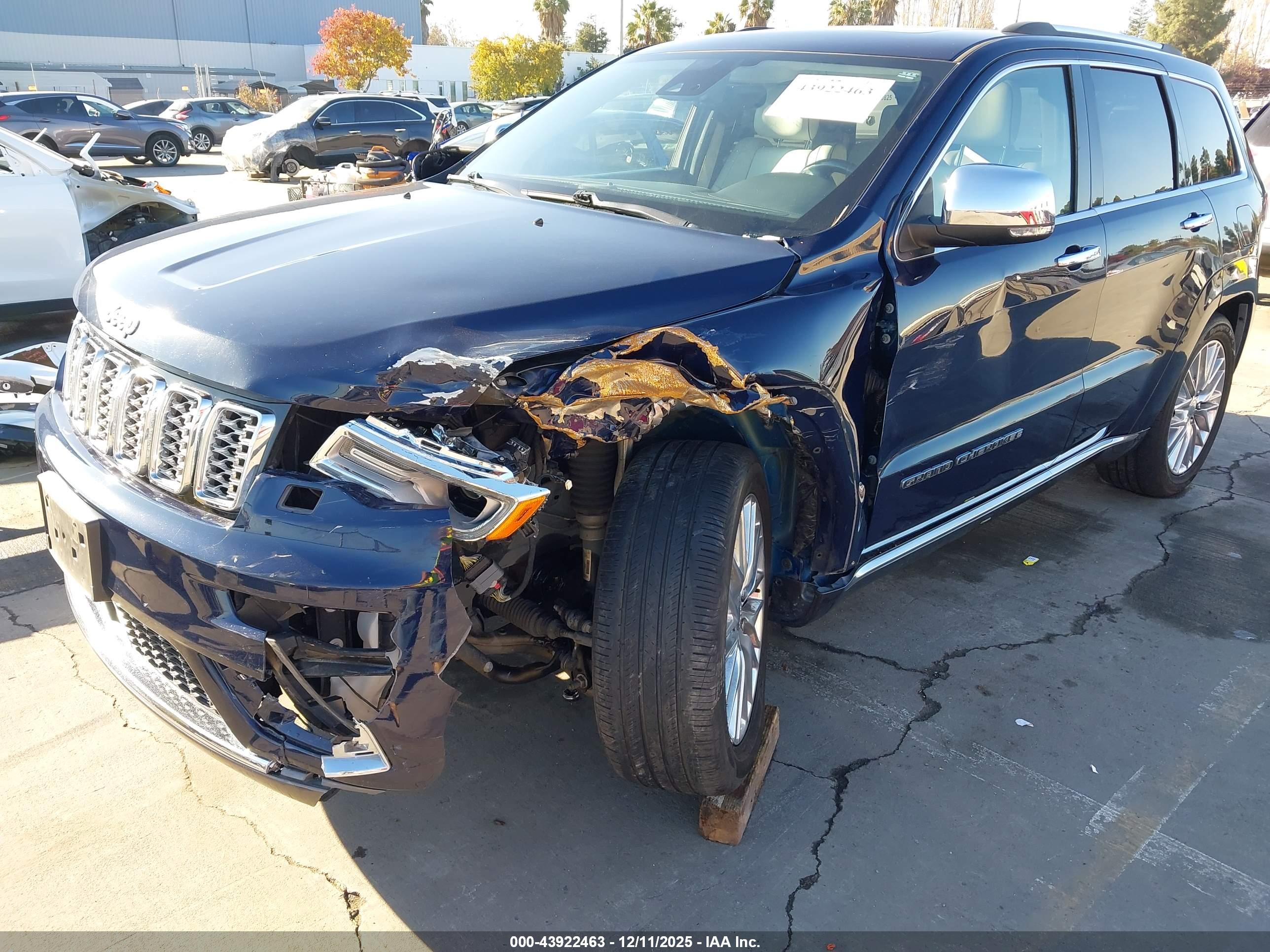 JEEP GRAND image 6