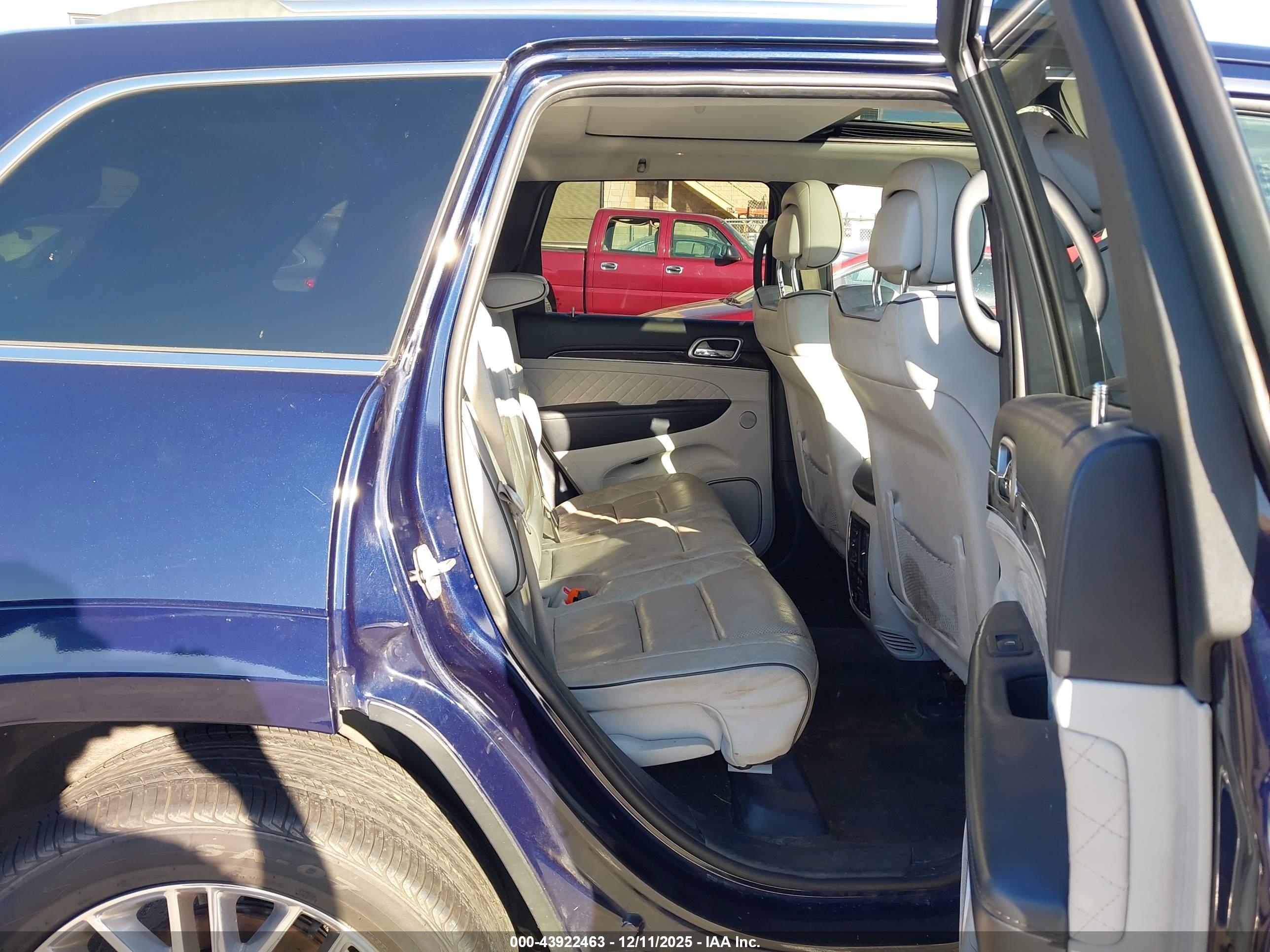 JEEP GRAND image 8
