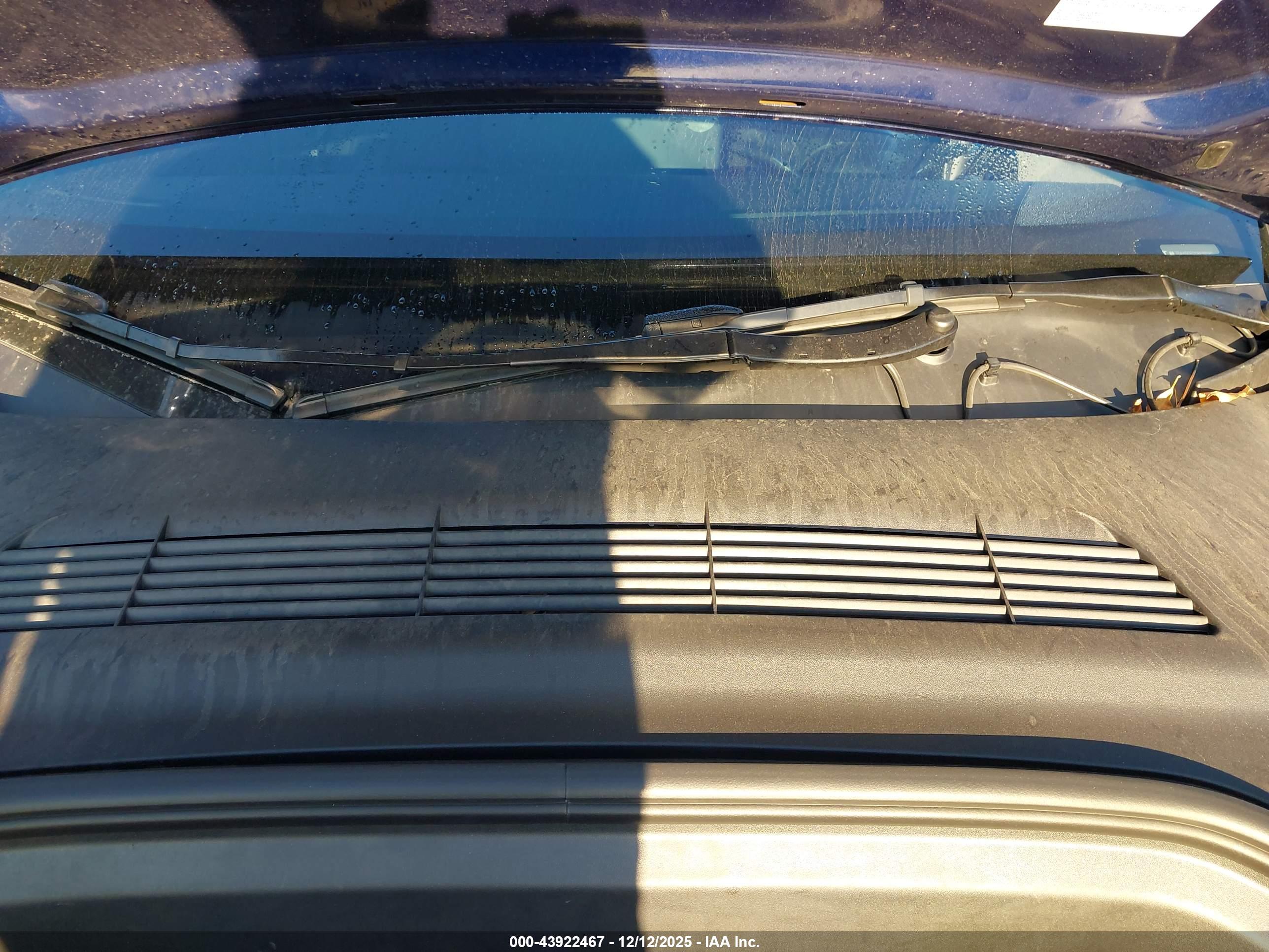 TESLA MODEL image 10