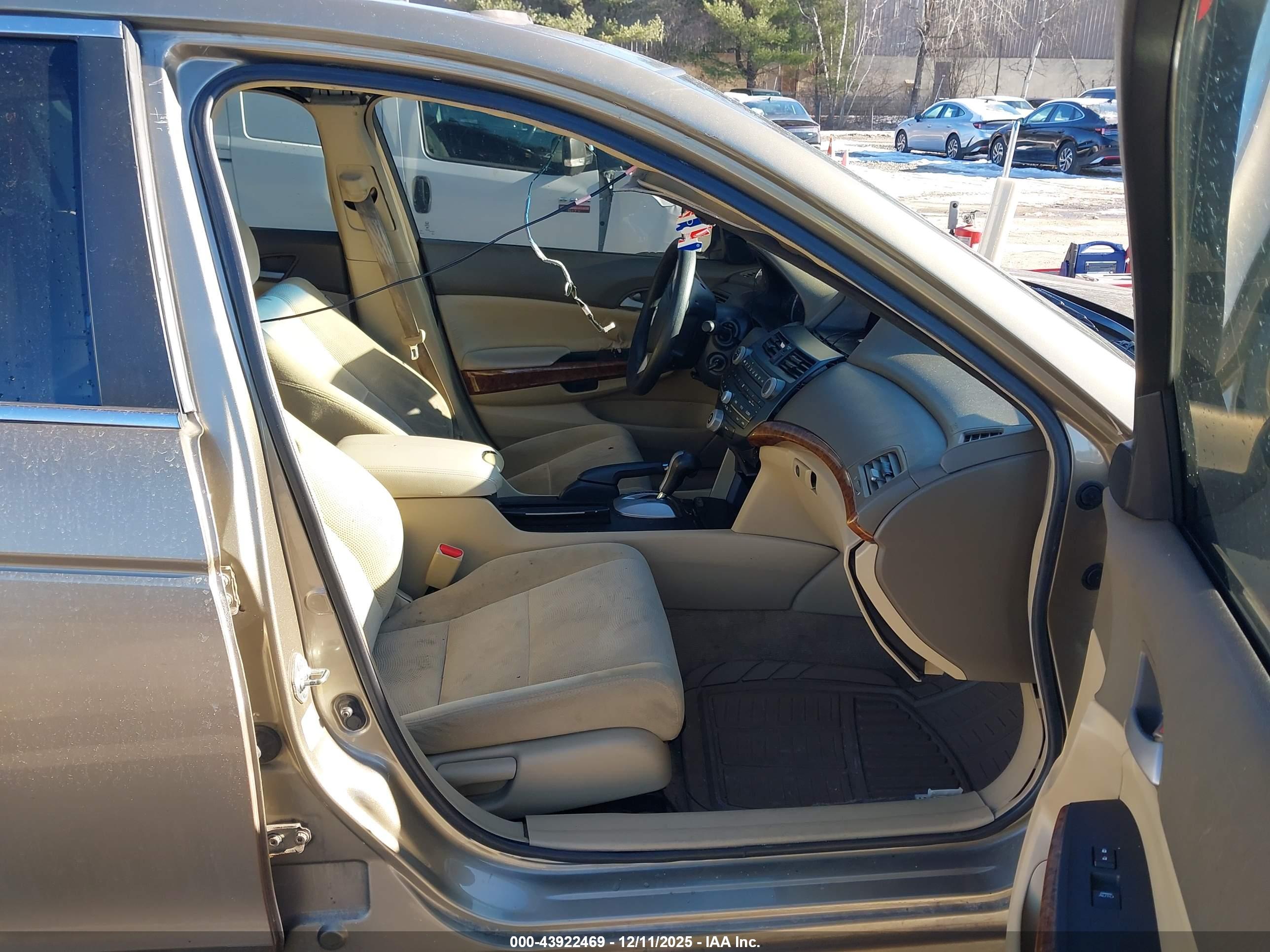 HONDA ACCORD image 5