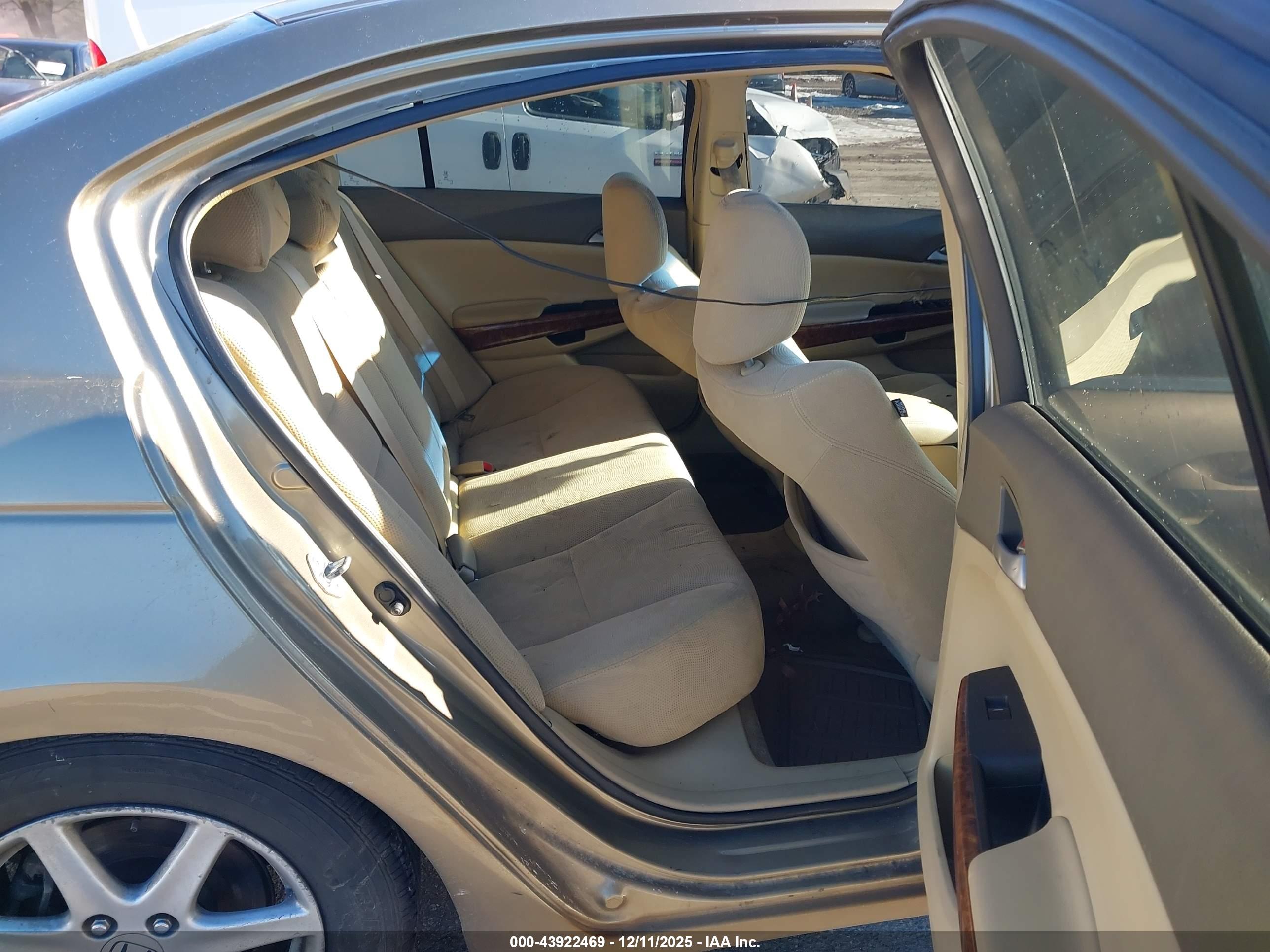 HONDA ACCORD image 8