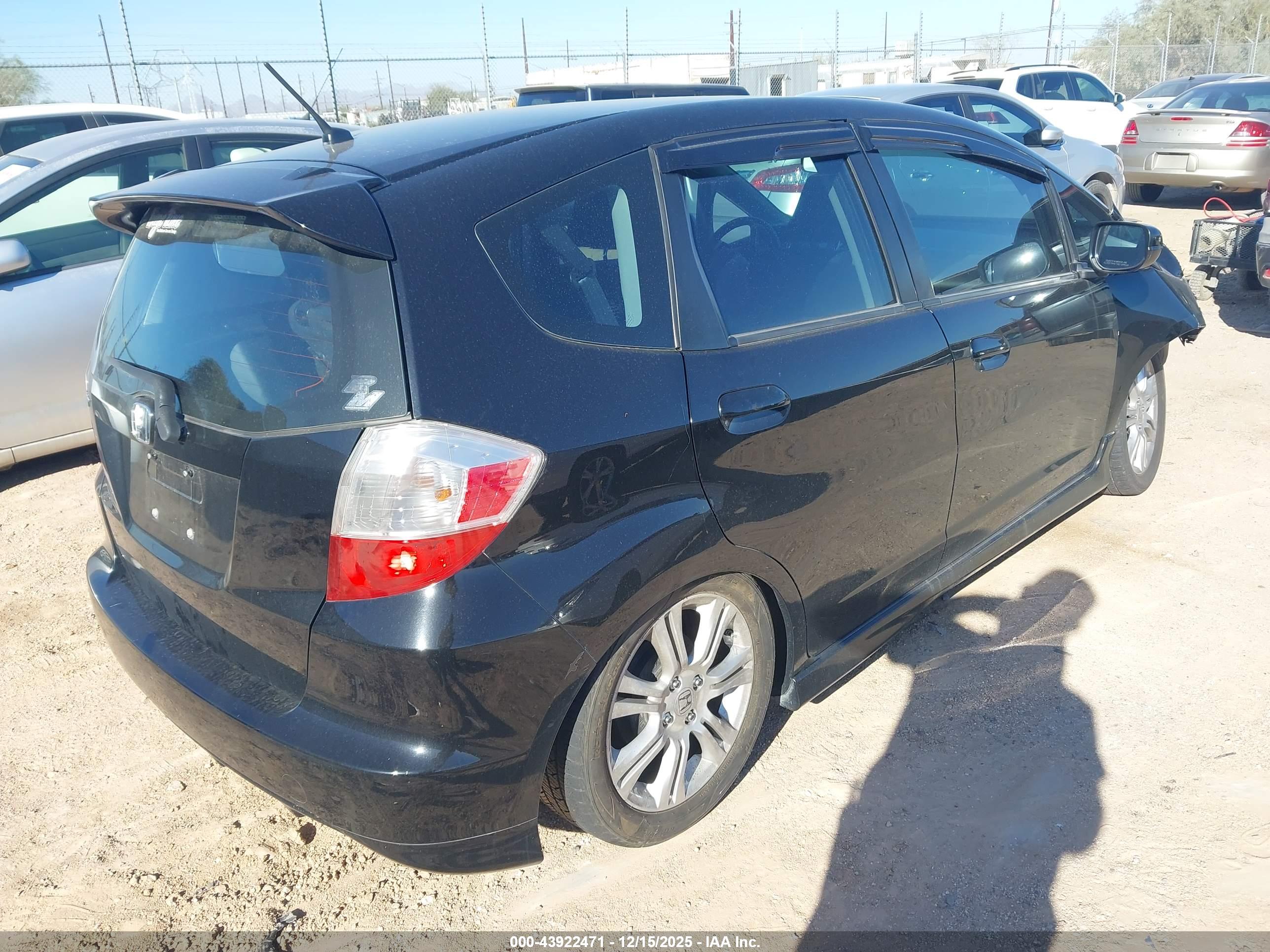 HONDA FIT image 4