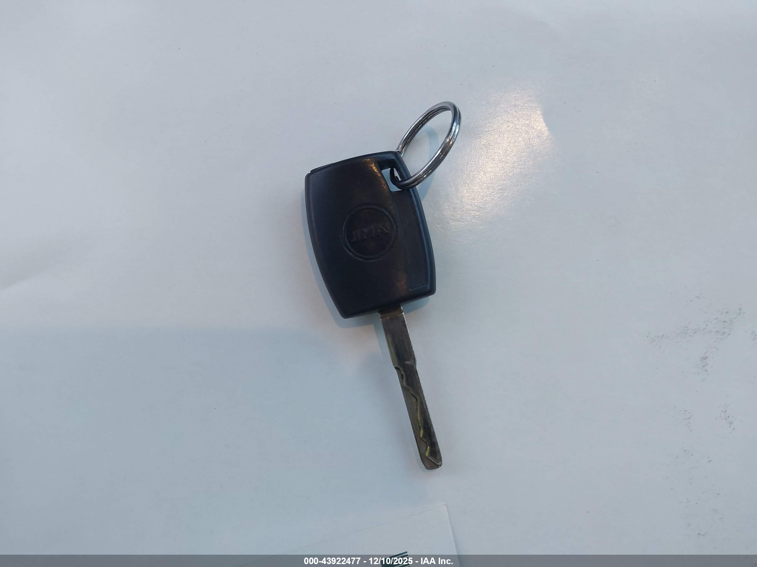 FORD ESCAPE image 11