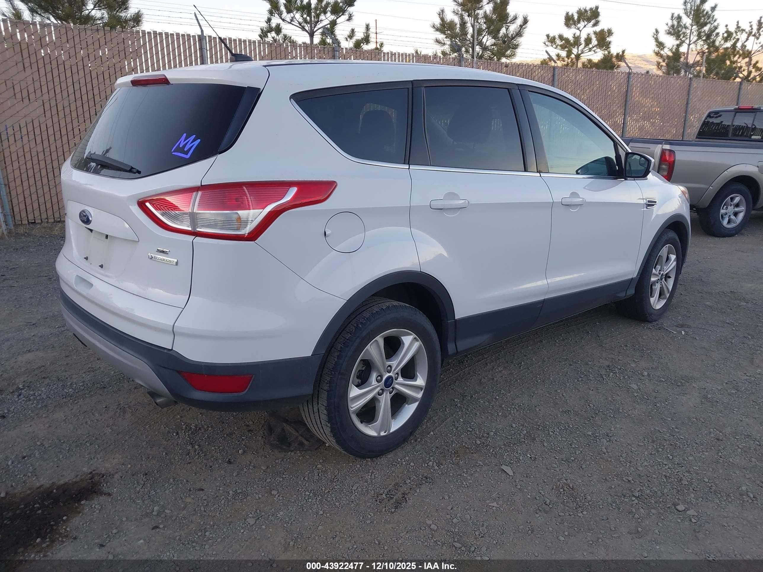 FORD ESCAPE image 4