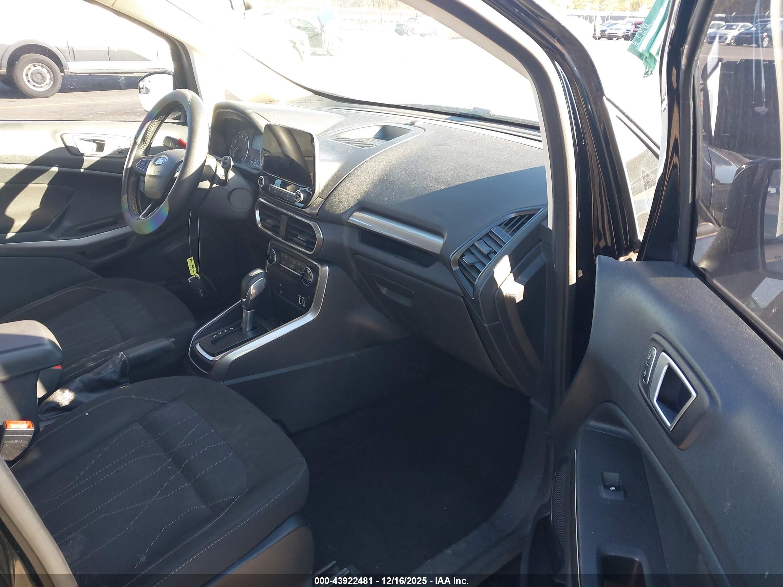 FORD ECOSPORT image 5