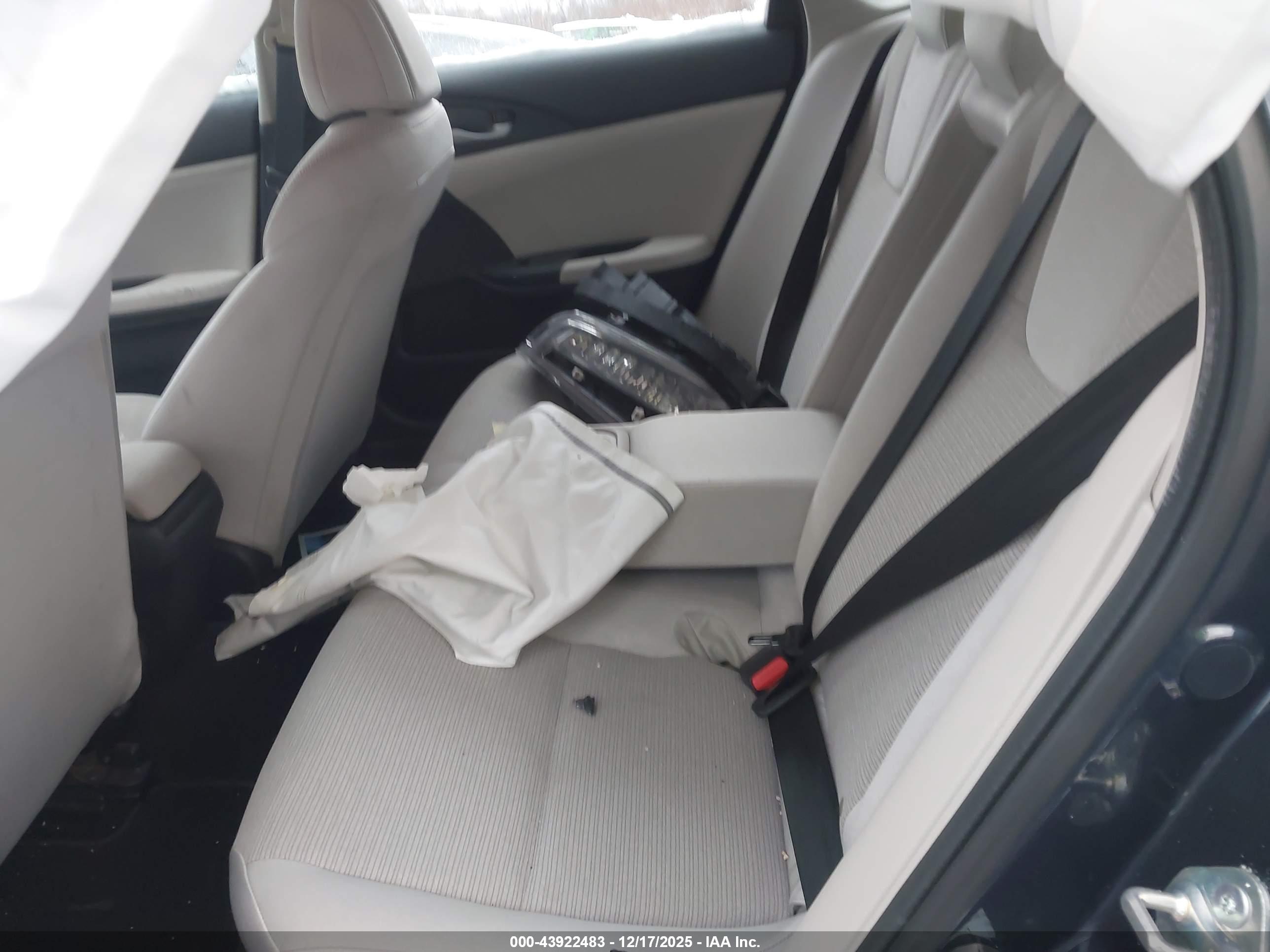 HONDA INSIGHT image 8