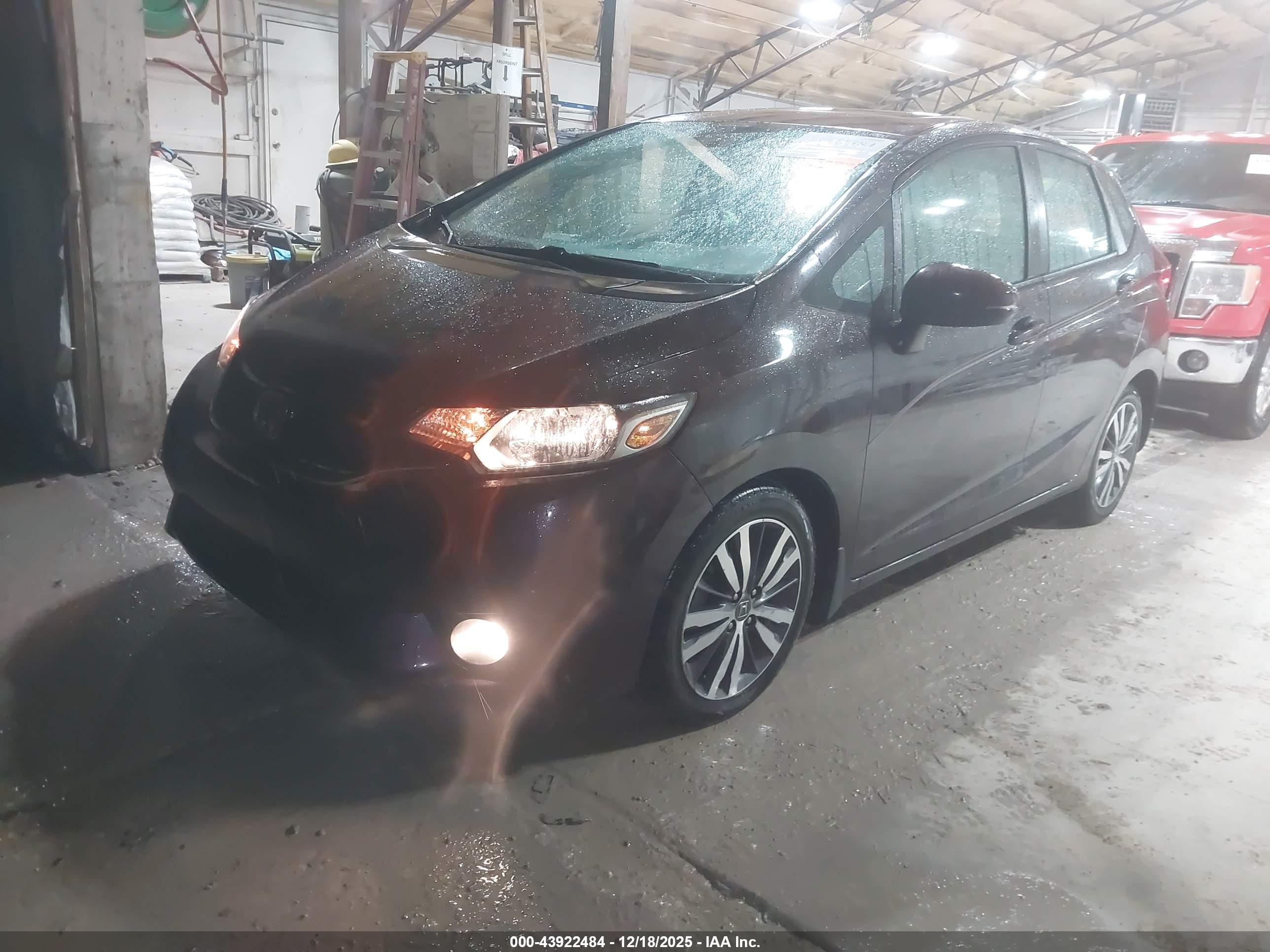 HONDA FIT image 2