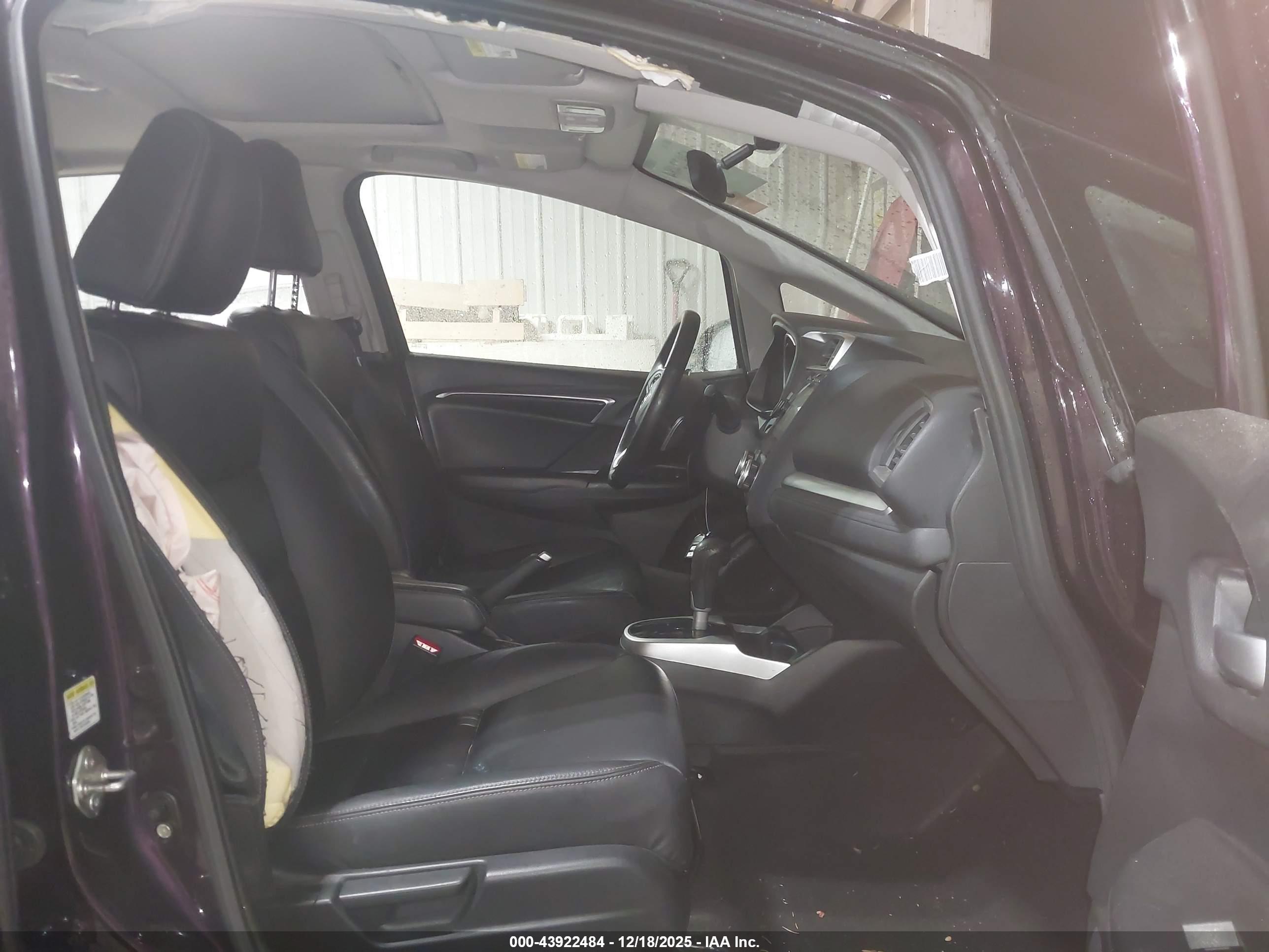 HONDA FIT image 5