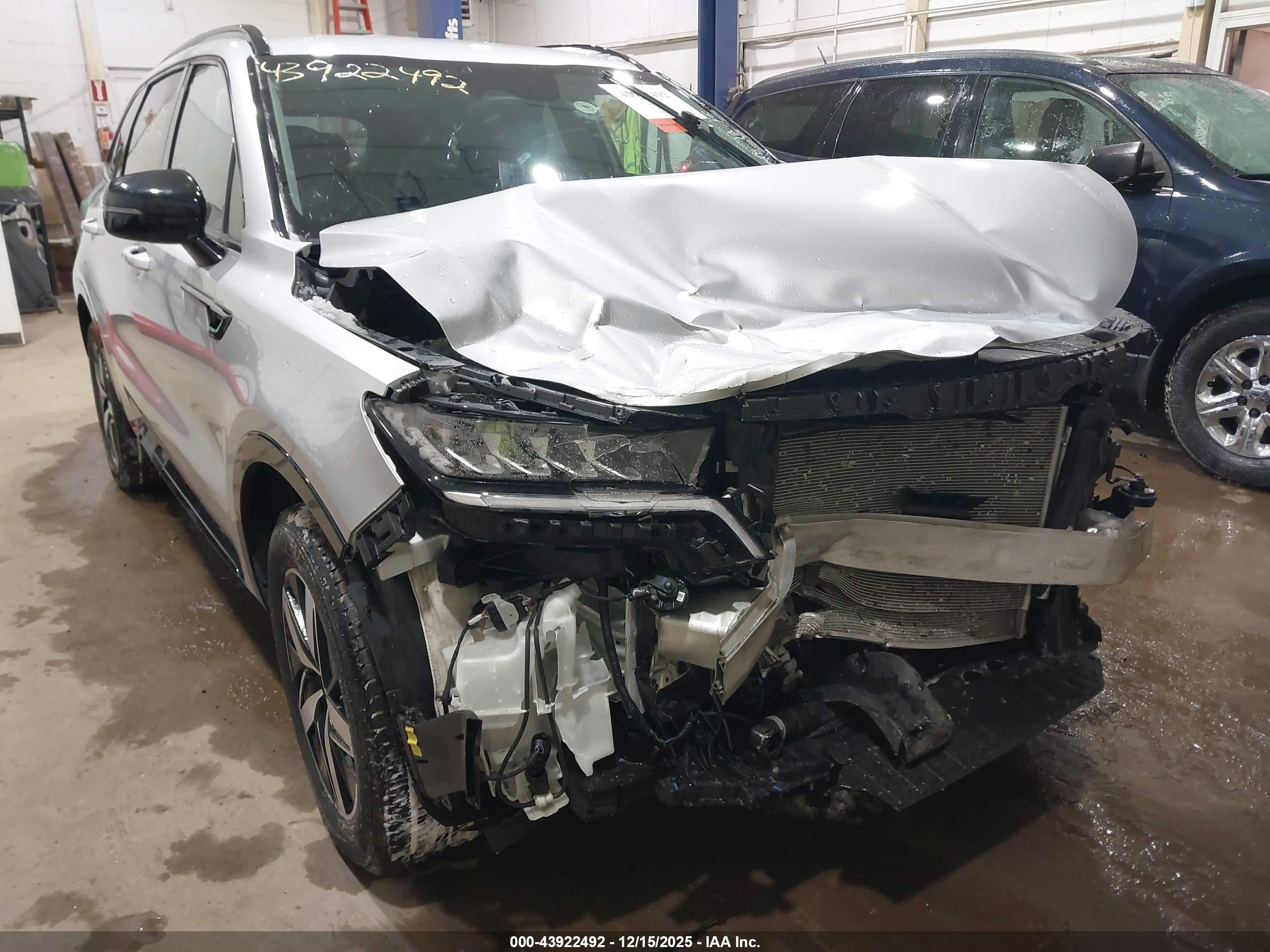 KIA SORENTO image 6