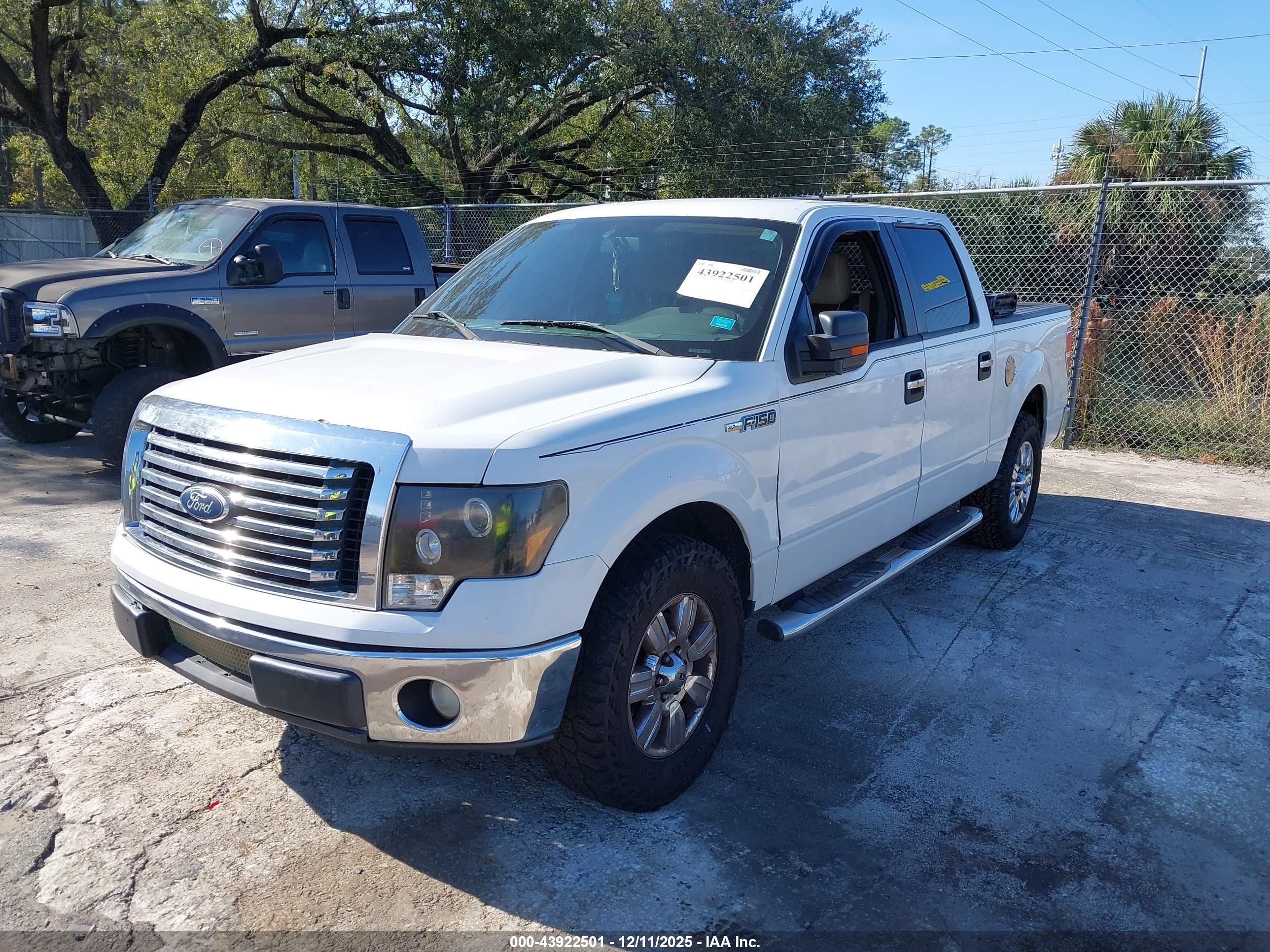 FORD F-150 image 2