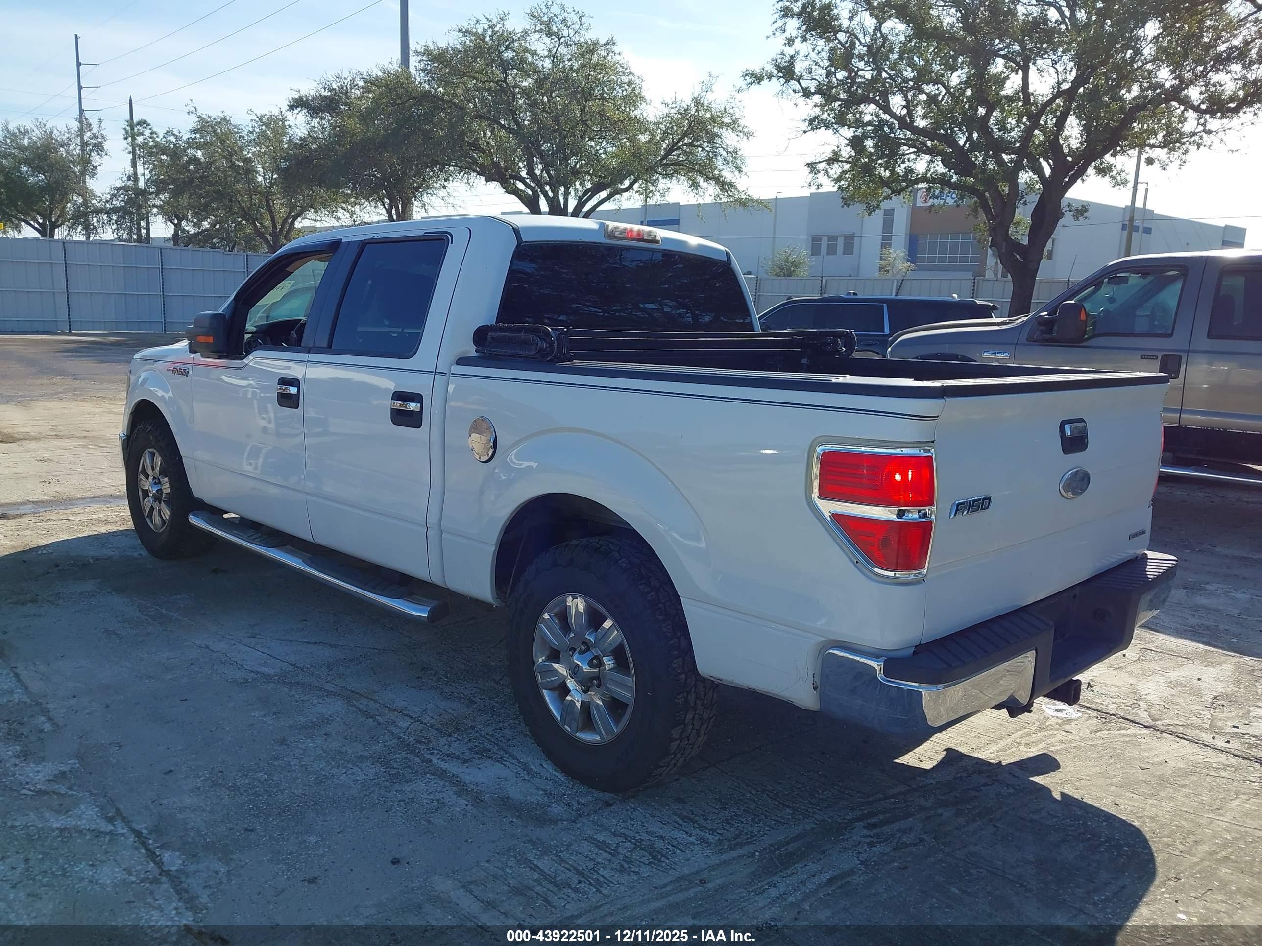FORD F-150 image 3