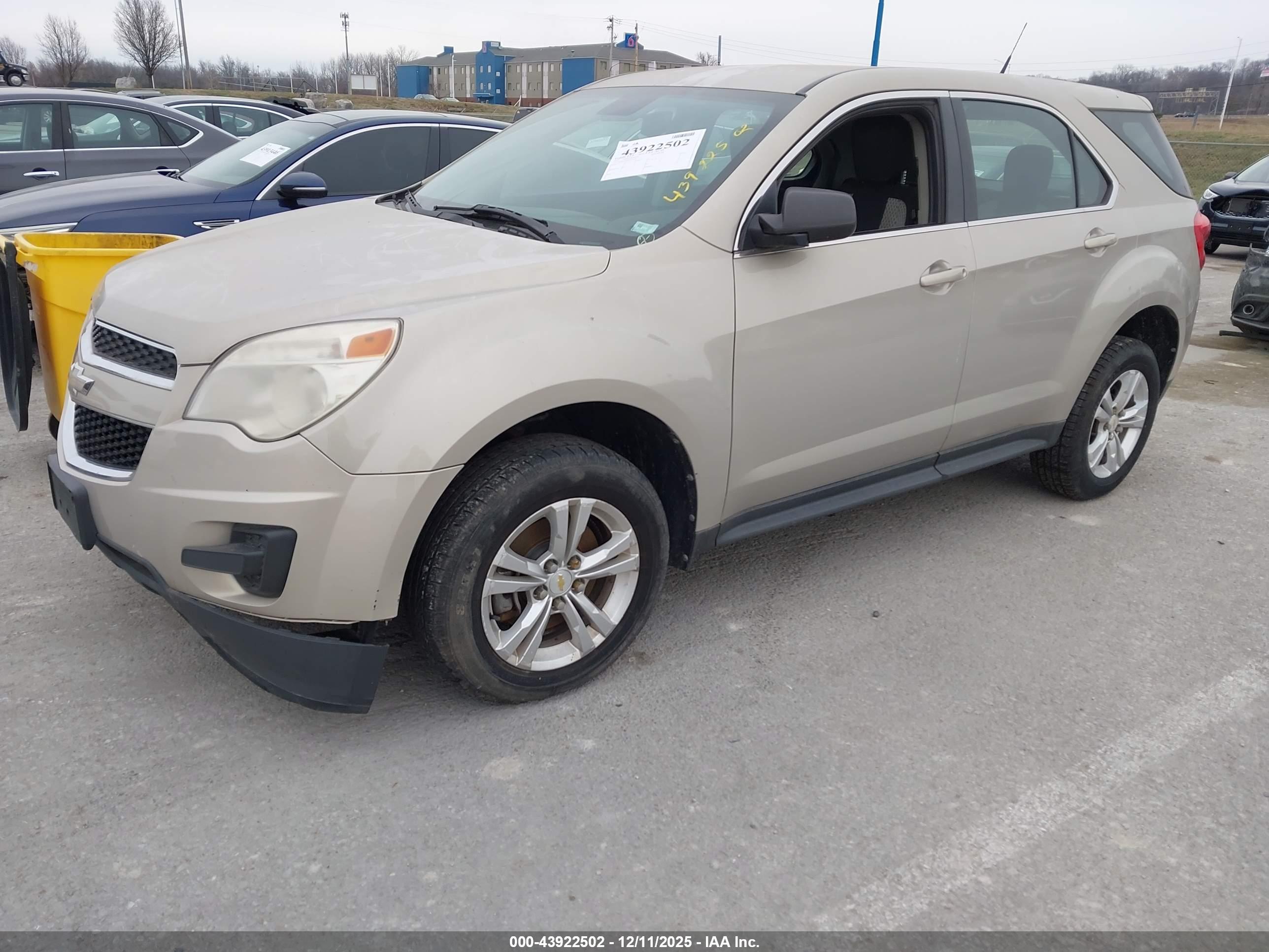 CHEVROLET EQUINOX image 2