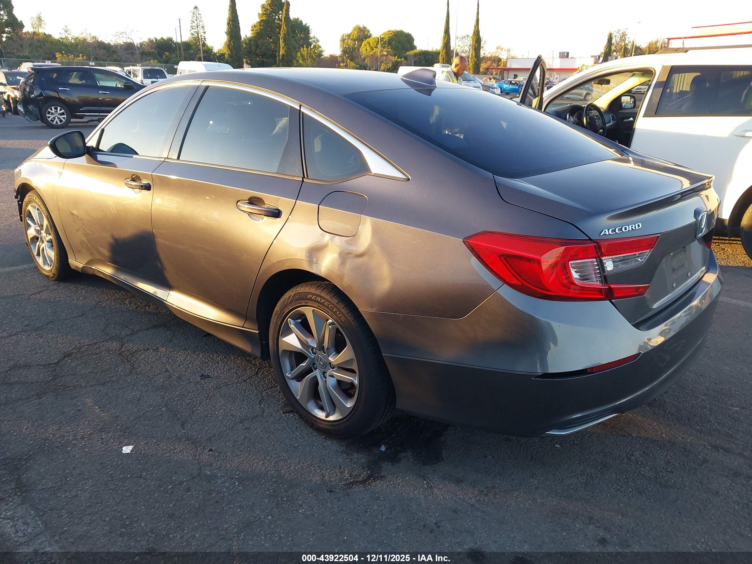 HONDA ACCORD image 3
