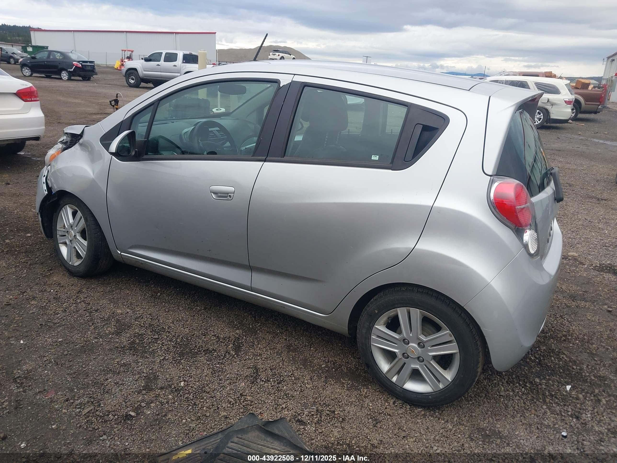 CHEVROLET SPARK image 3