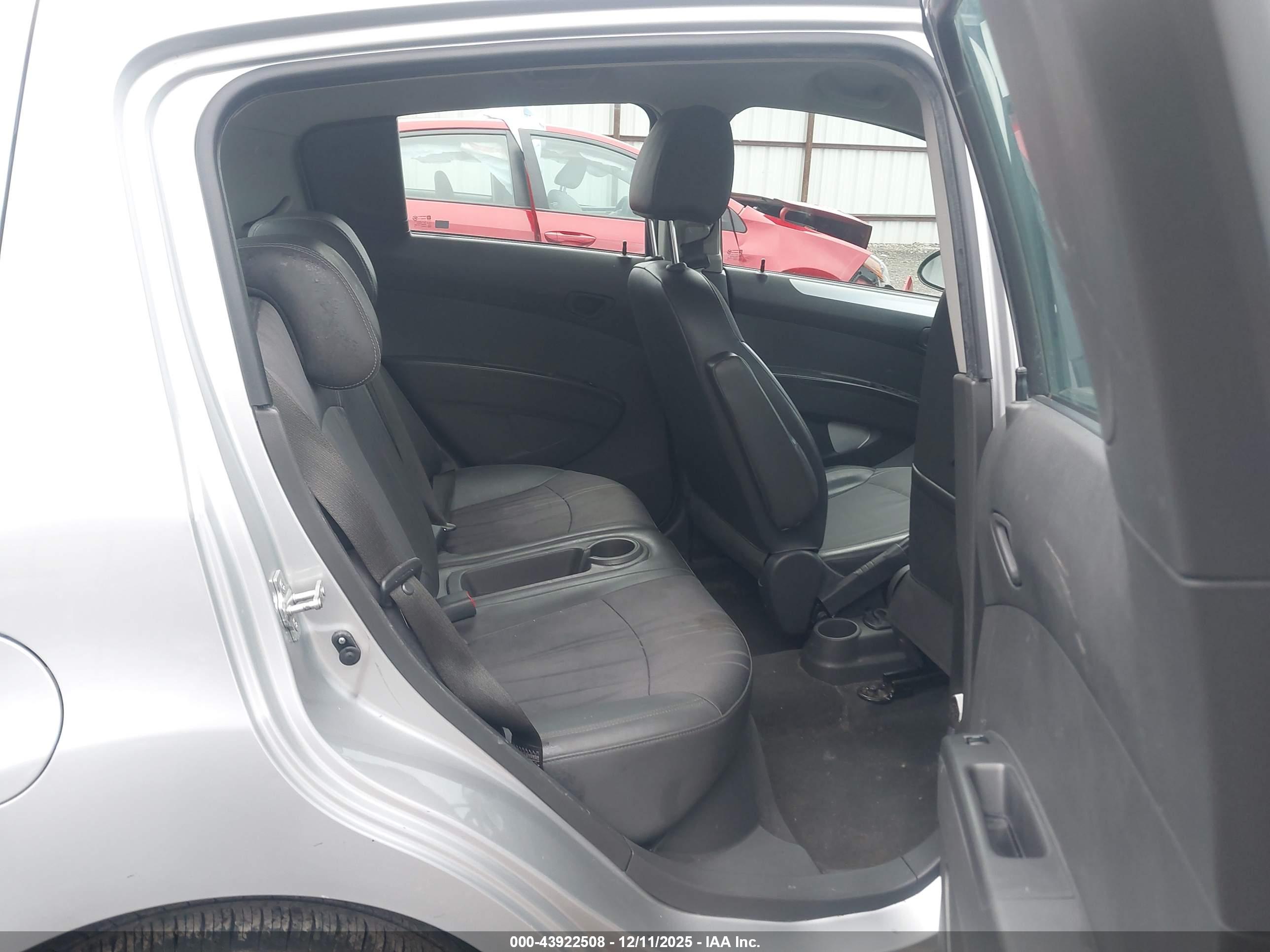 CHEVROLET SPARK image 8