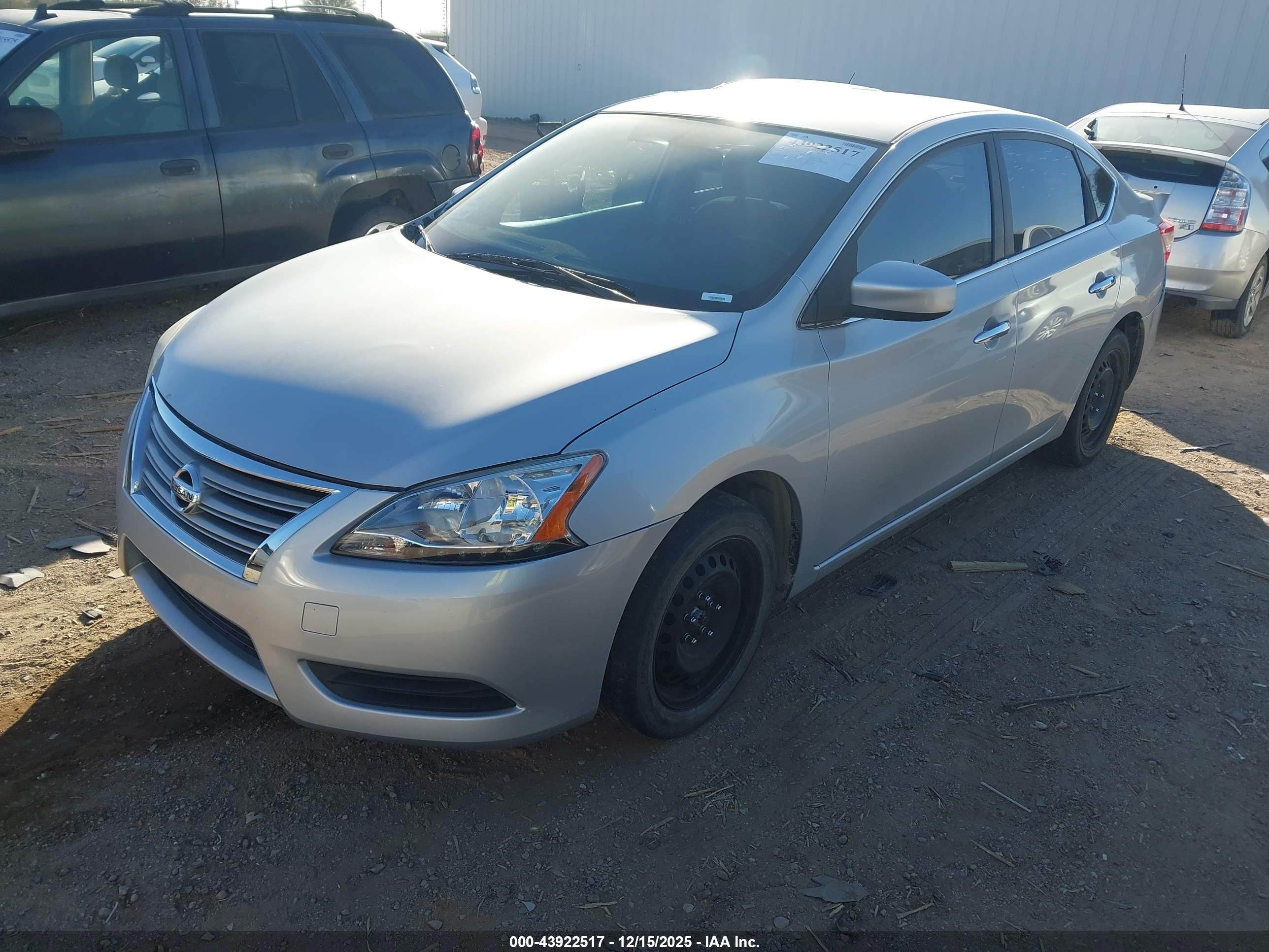 NISSAN SENTRA image 2