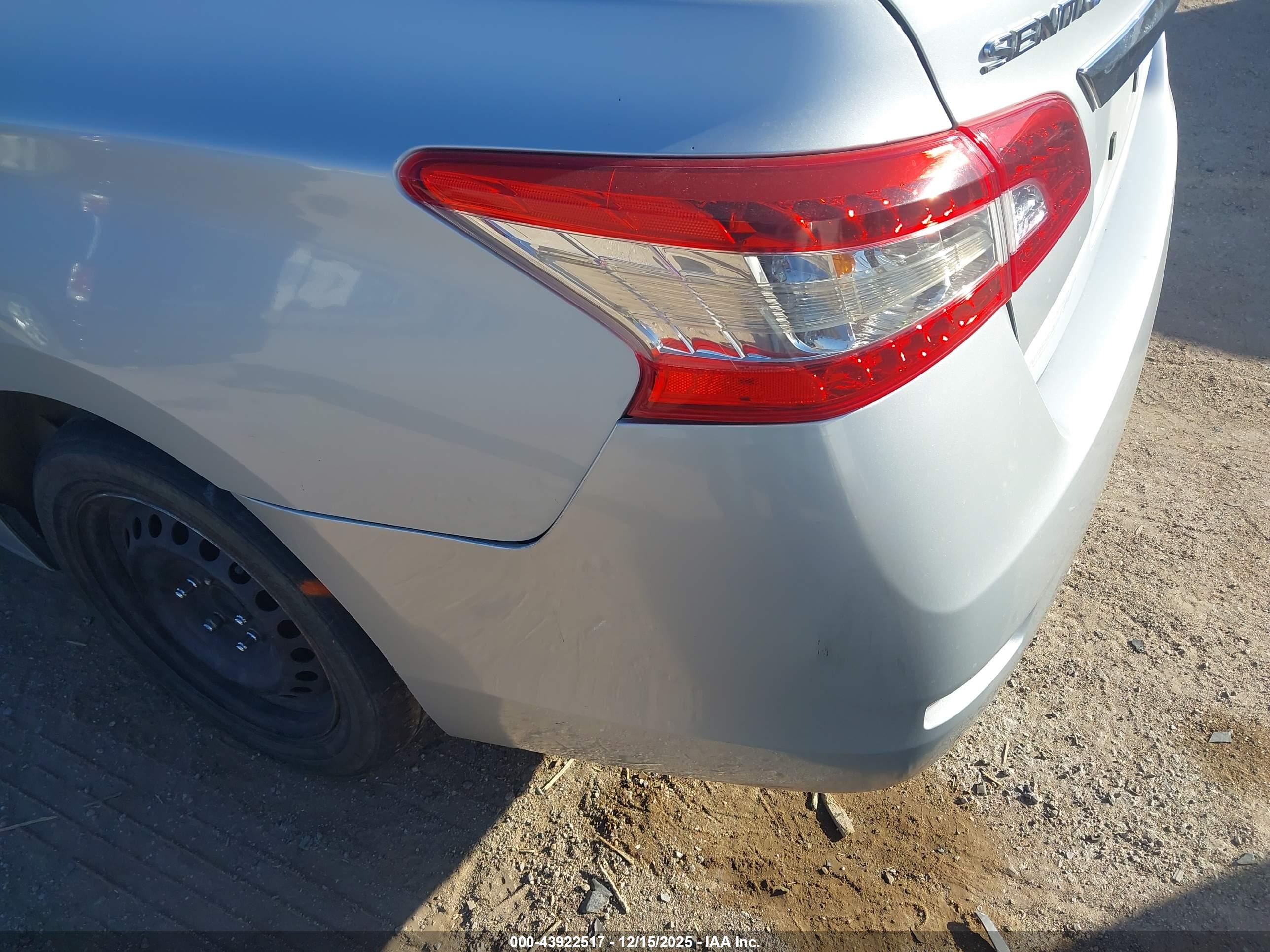 NISSAN SENTRA image 6