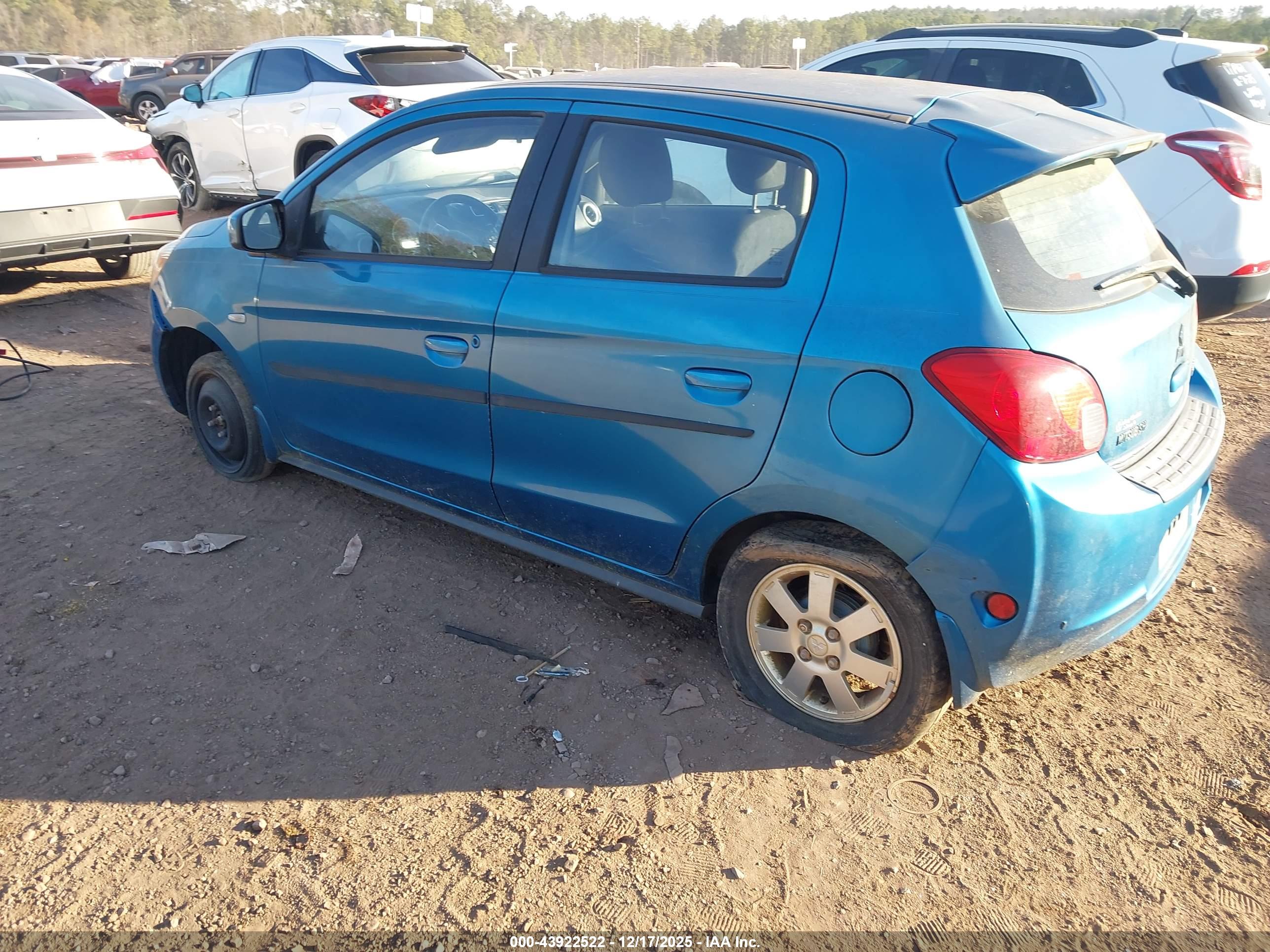 MITSUBISHI MIRAGE image 3