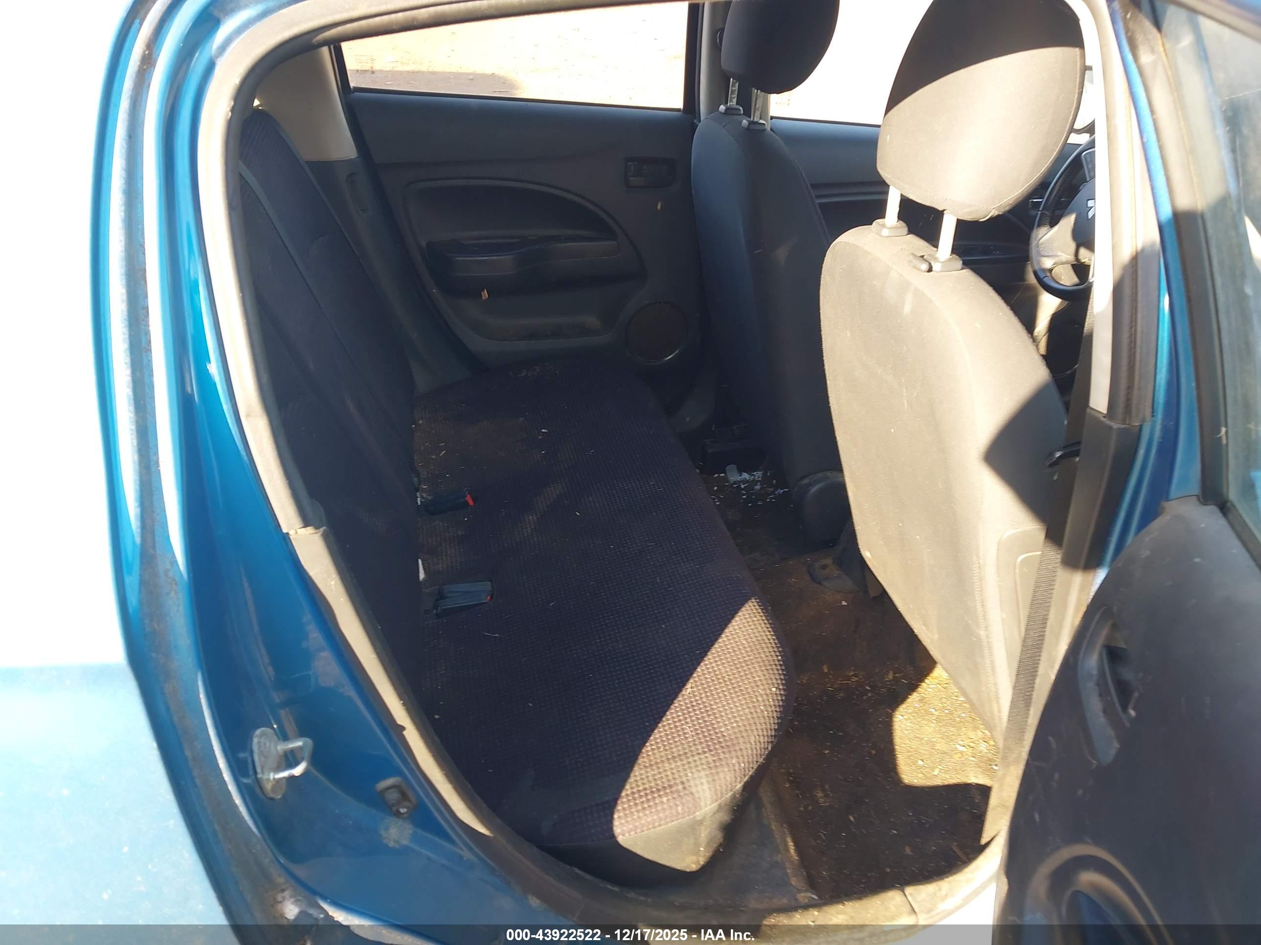MITSUBISHI MIRAGE image 8