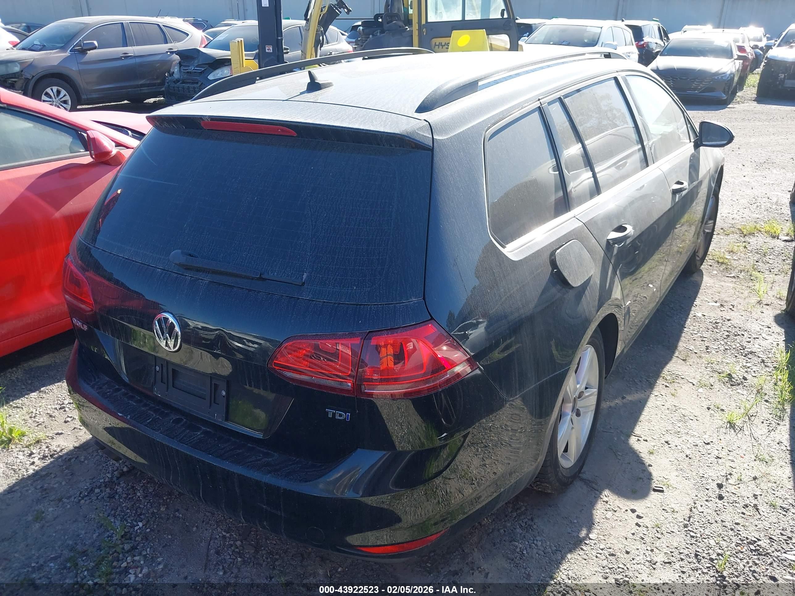 VOLKSWAGEN GOLF image 4