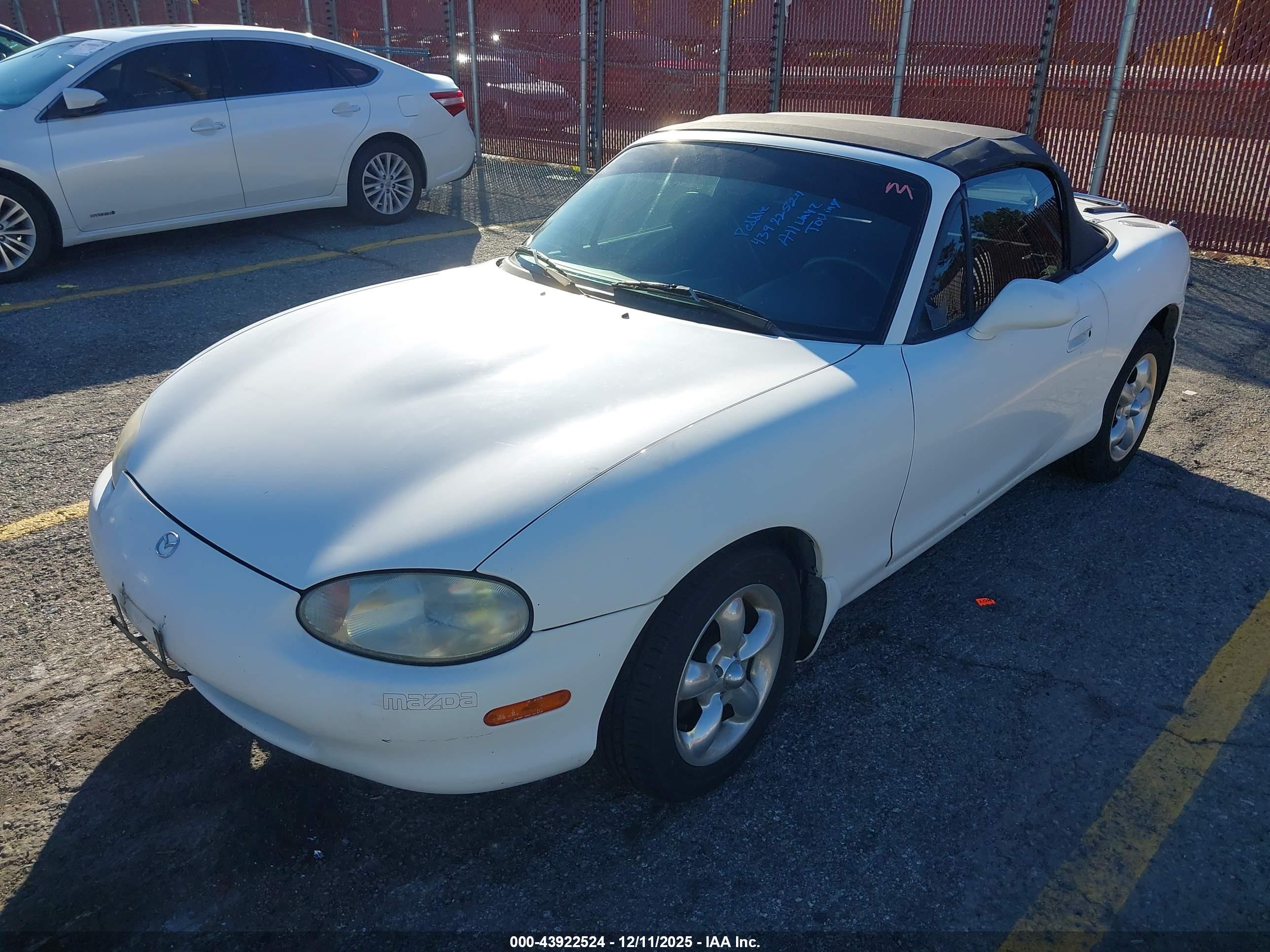 MAZDA MX-5 image 2