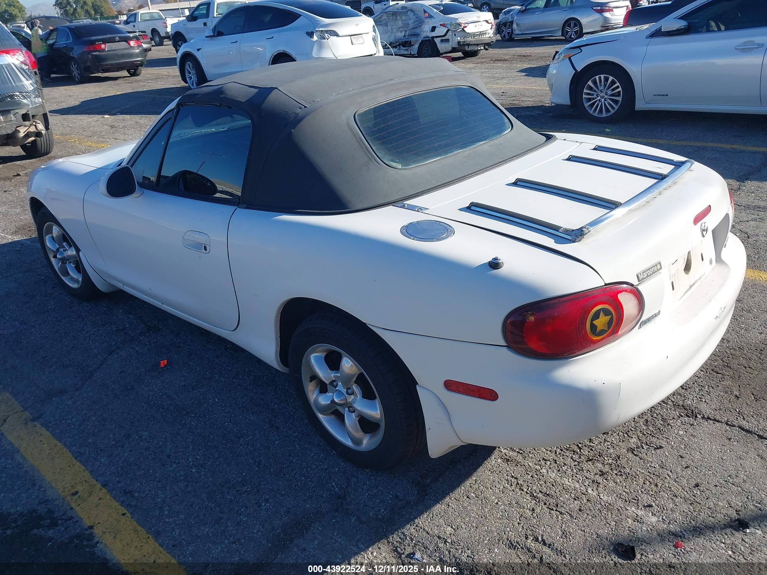 MAZDA MX-5 image 3