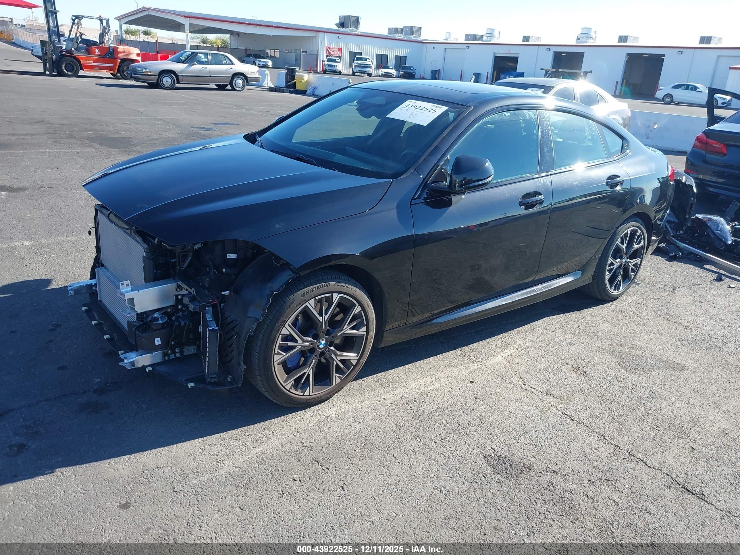 BMW 228 image 2