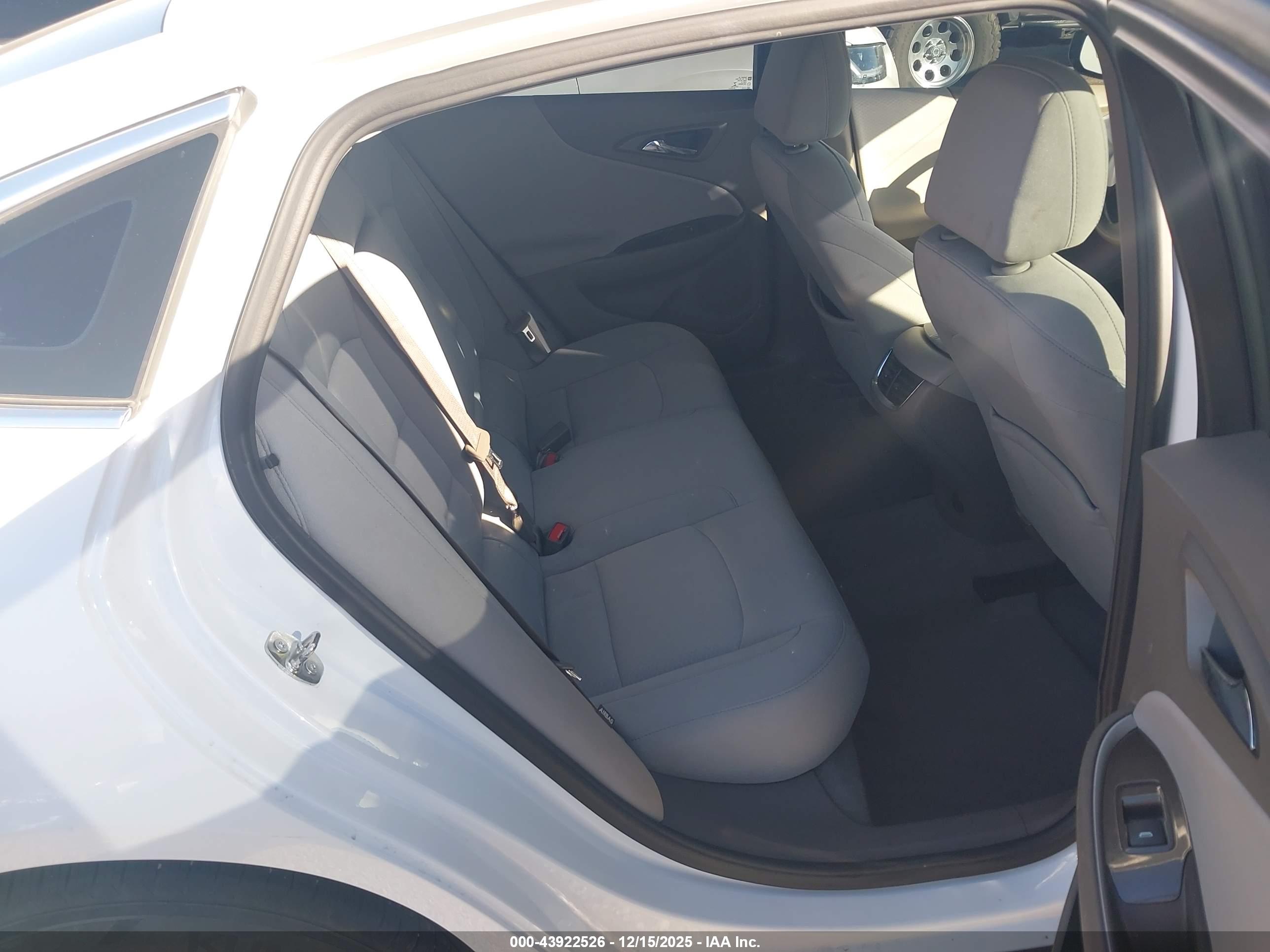 CHEVROLET MALIBU image 8